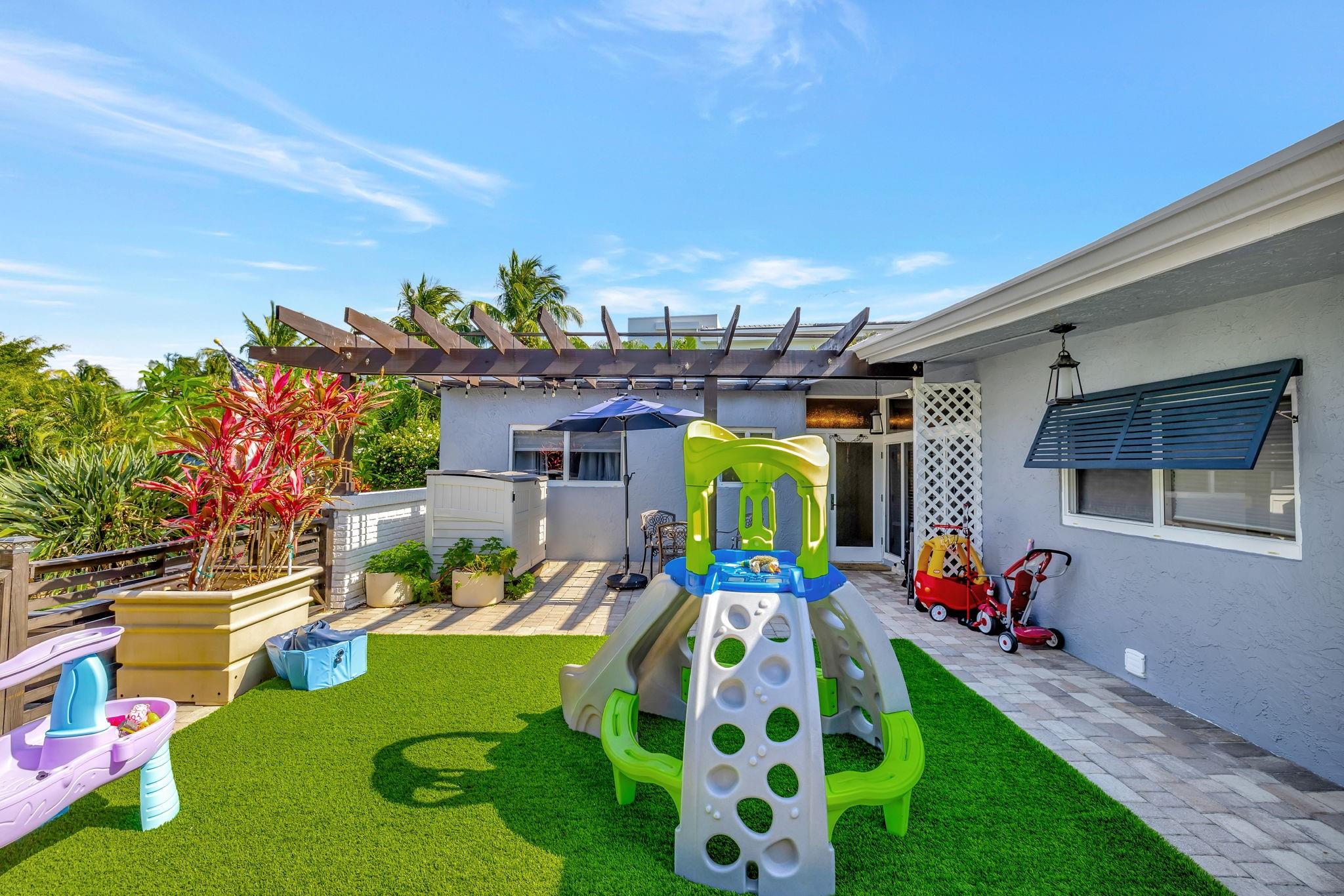 Photo for 1163 NE 3rd Avenue, Boca Raton, FL 33432 - Listing #FX-10500971 1163 NE 3rd Avenue, Boca Raton, FL 33432