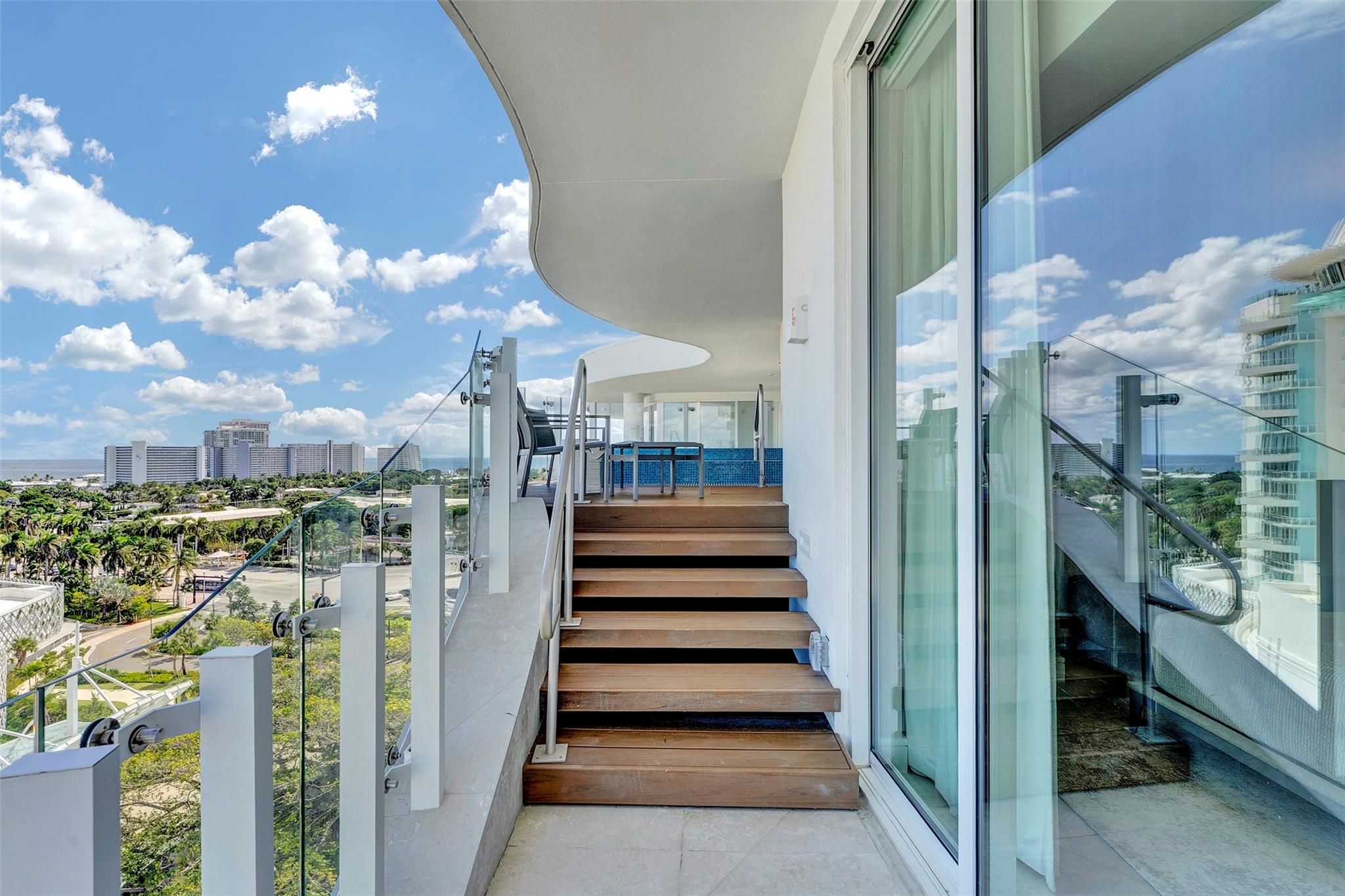 2241 SE 17th Street PH2, Fort Lauderdale, FL 33316