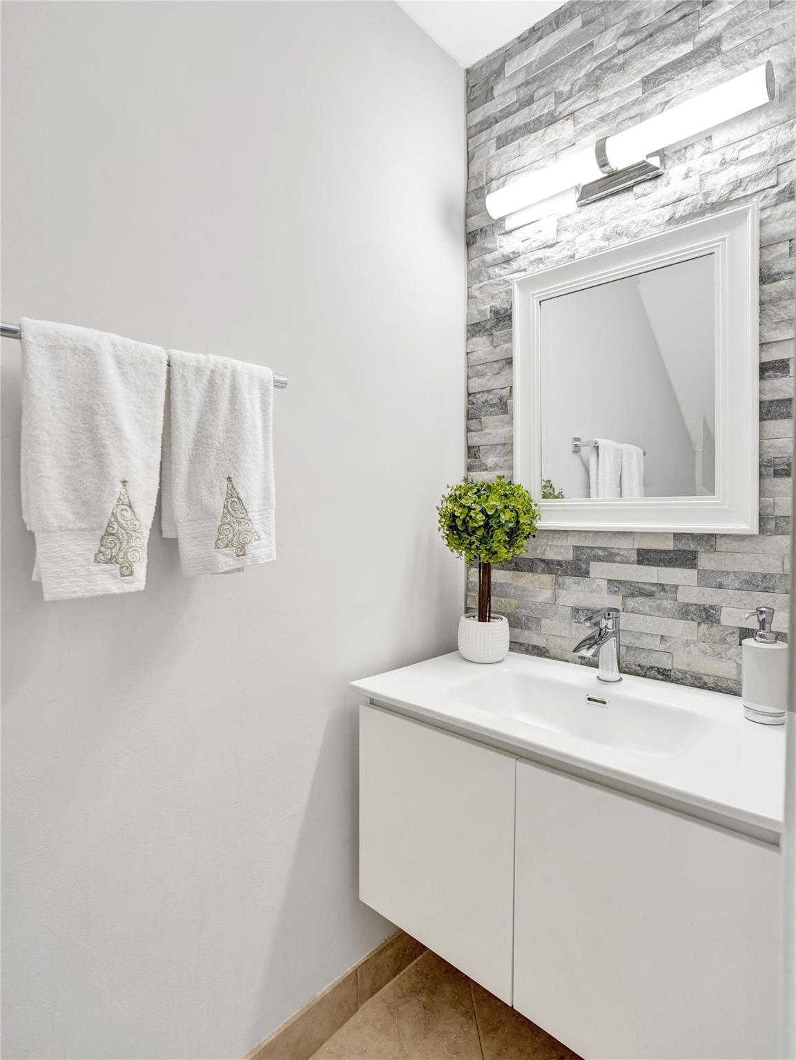 11694 NW 20th Drive 11694, Coral Springs, FL 33071