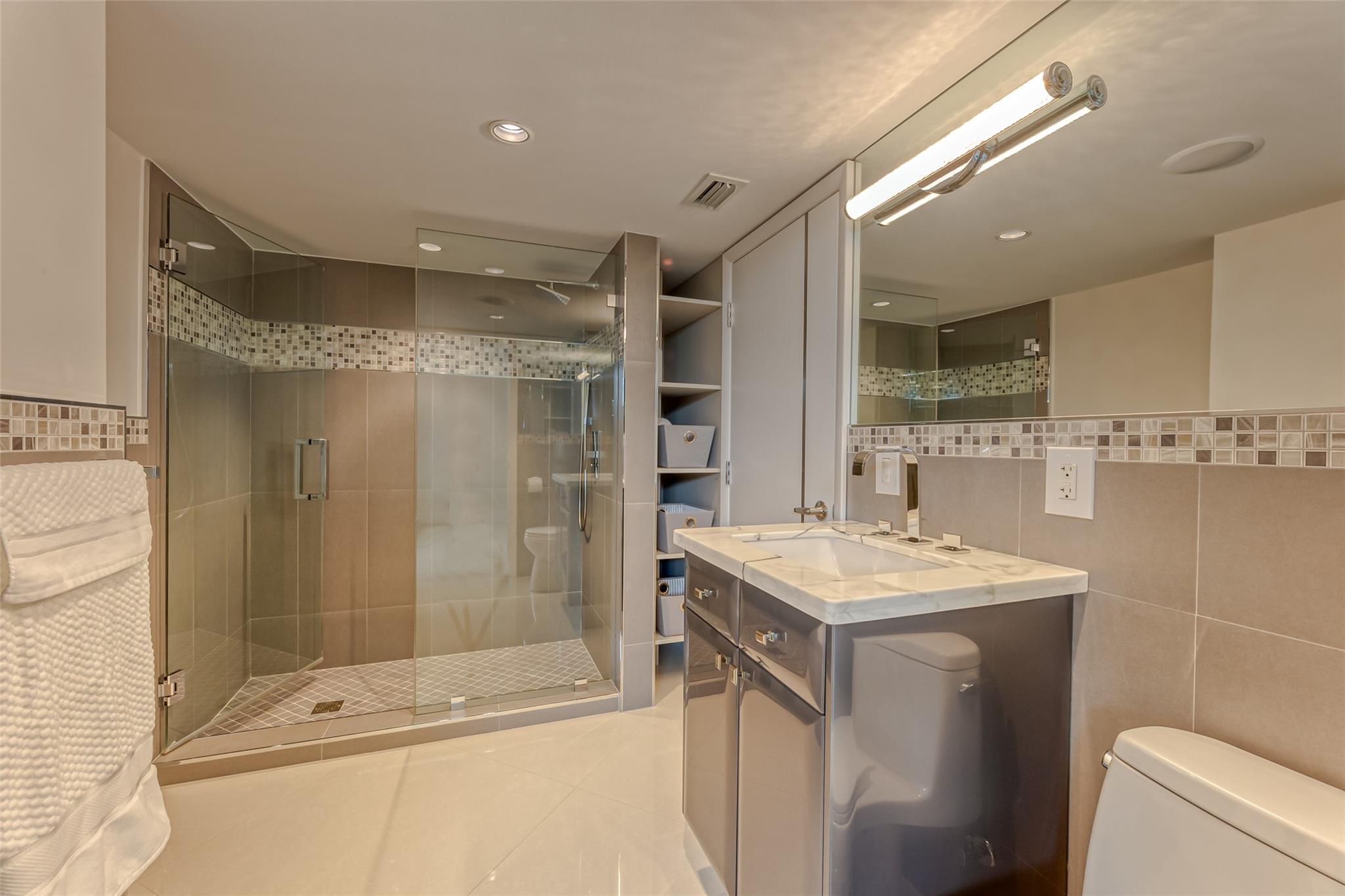 2200 Inlet Drive, Fort Lauderdale, FL 33316