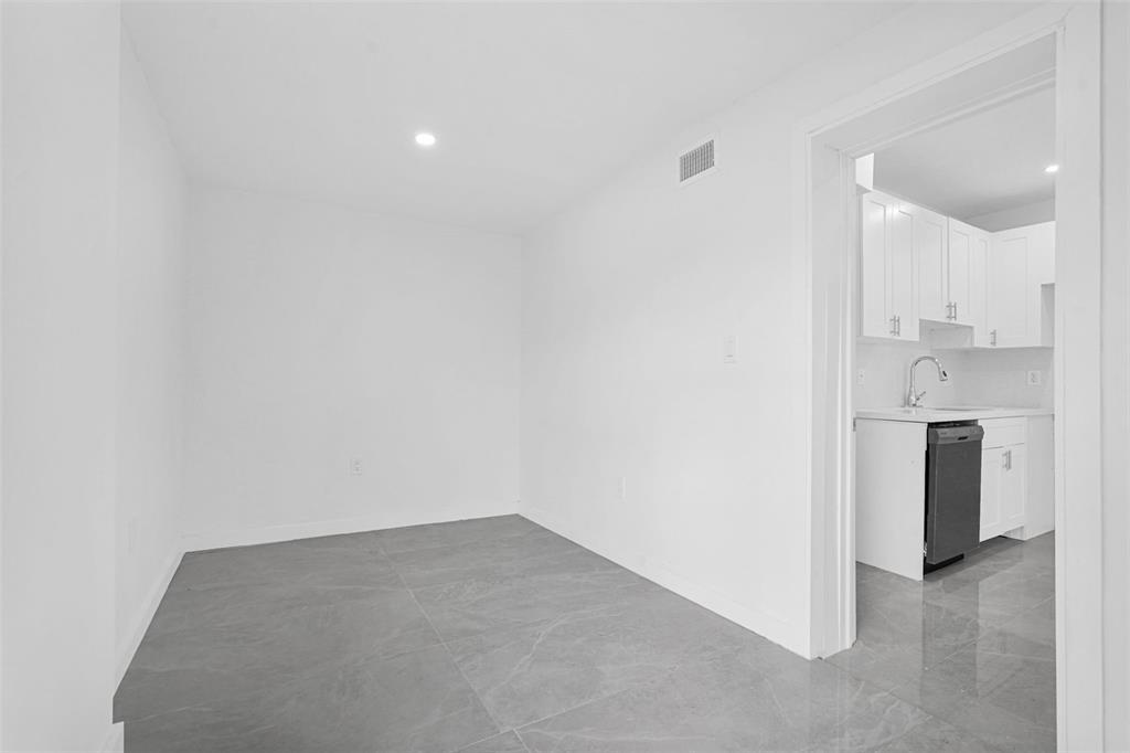 11406 NW 17th Avenue, Miami, FL 33167