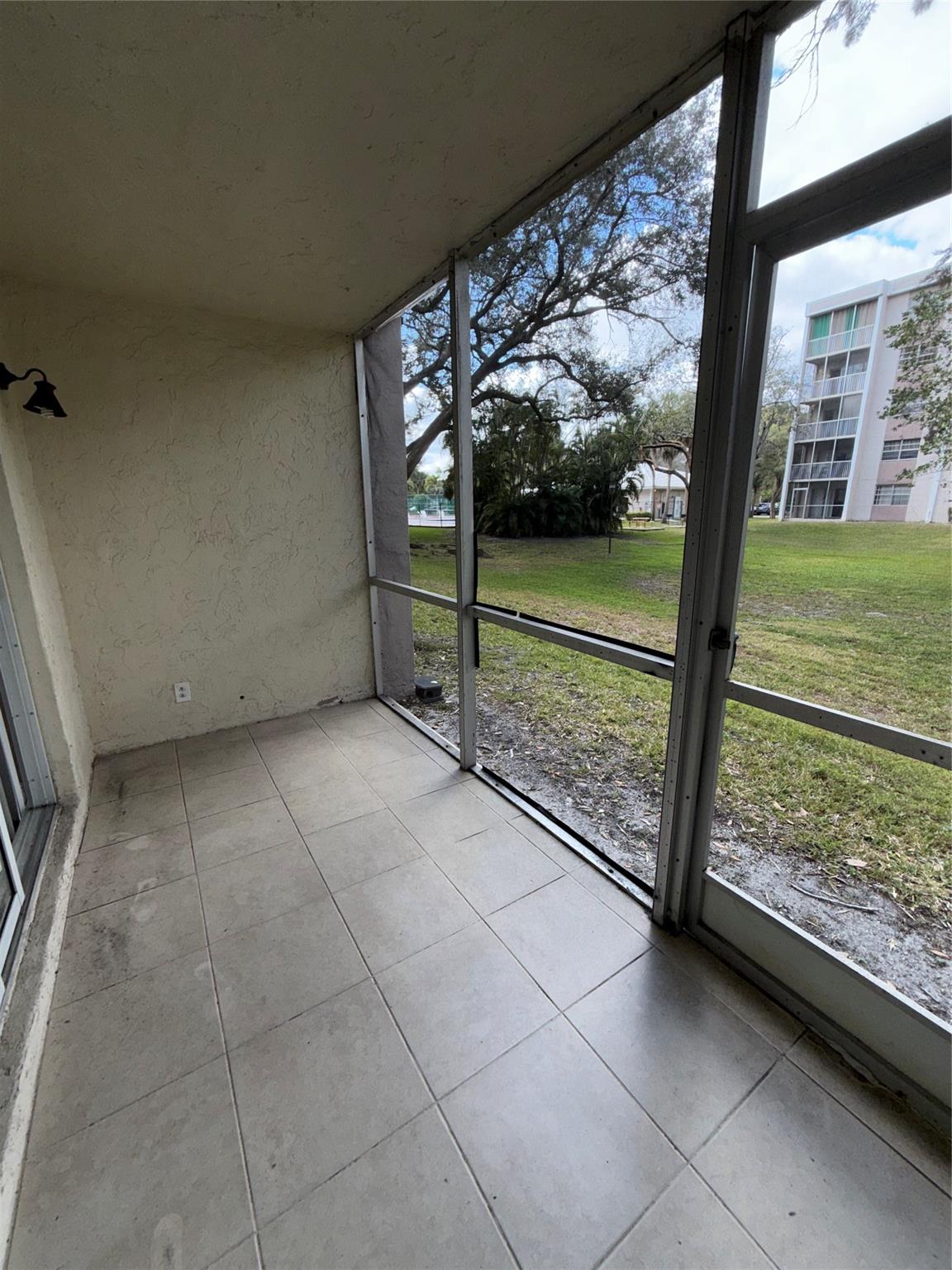 1200 NW 87th Avenue 114, Coral Springs, FL 33071