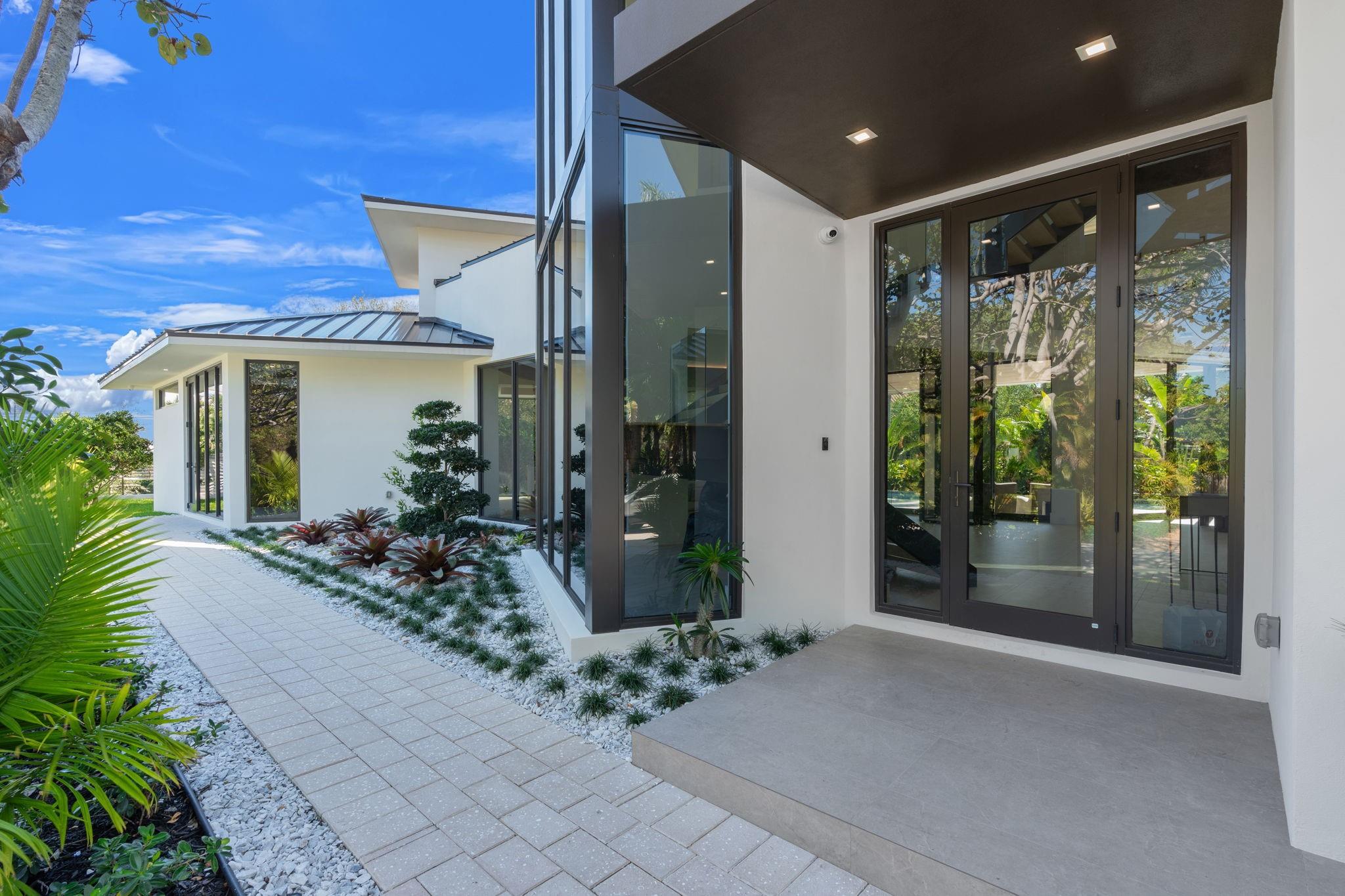 2035 Intracoastal Drive, Fort Lauderdale, FL 33305