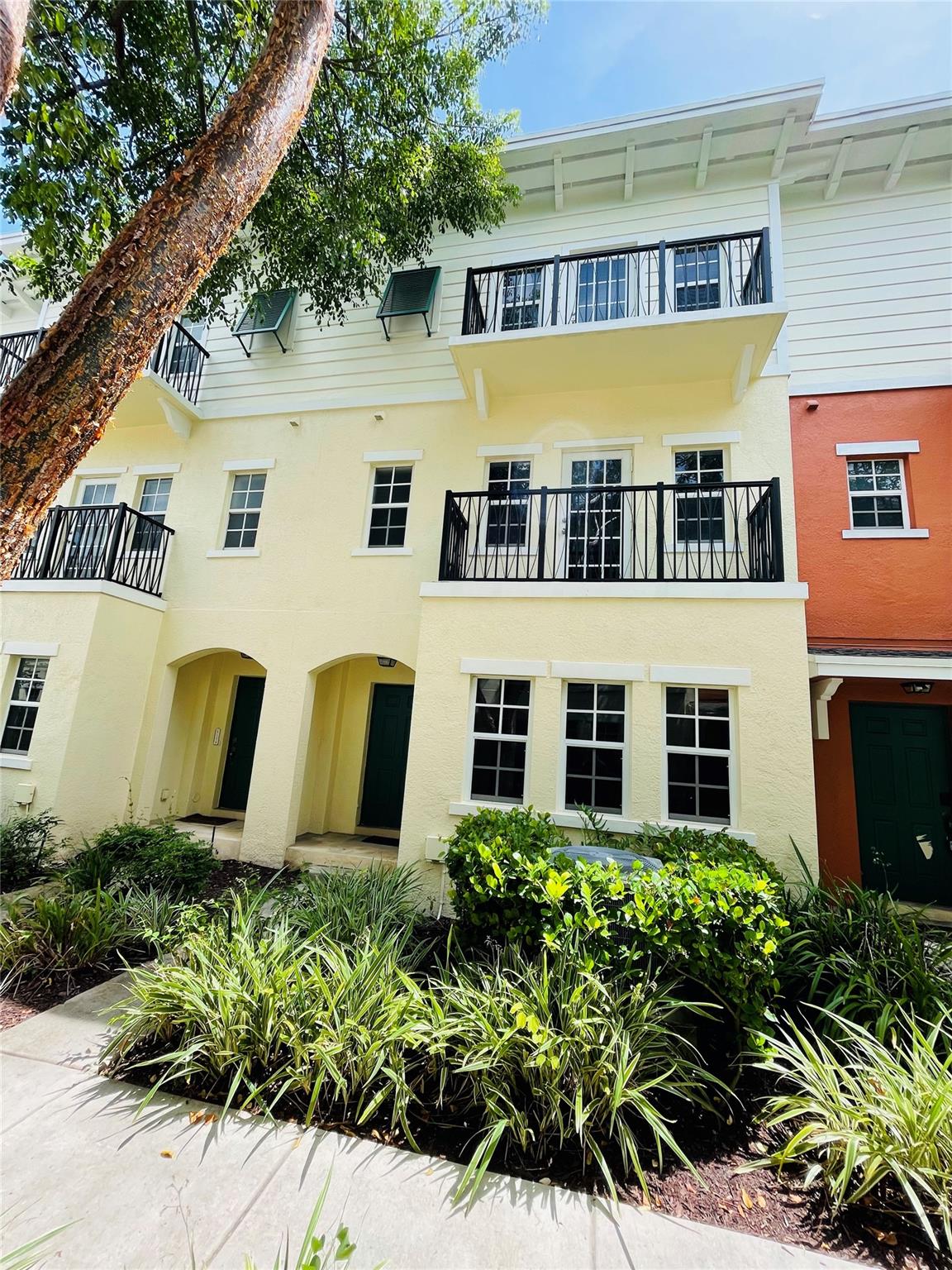 Photo for 621 SW 1st Avenue, 621, Pompano Beach, FL 33060 - Listing #FX-10514485 621 SW 1st Avenue, 621, Pompano Beach, FL 33060