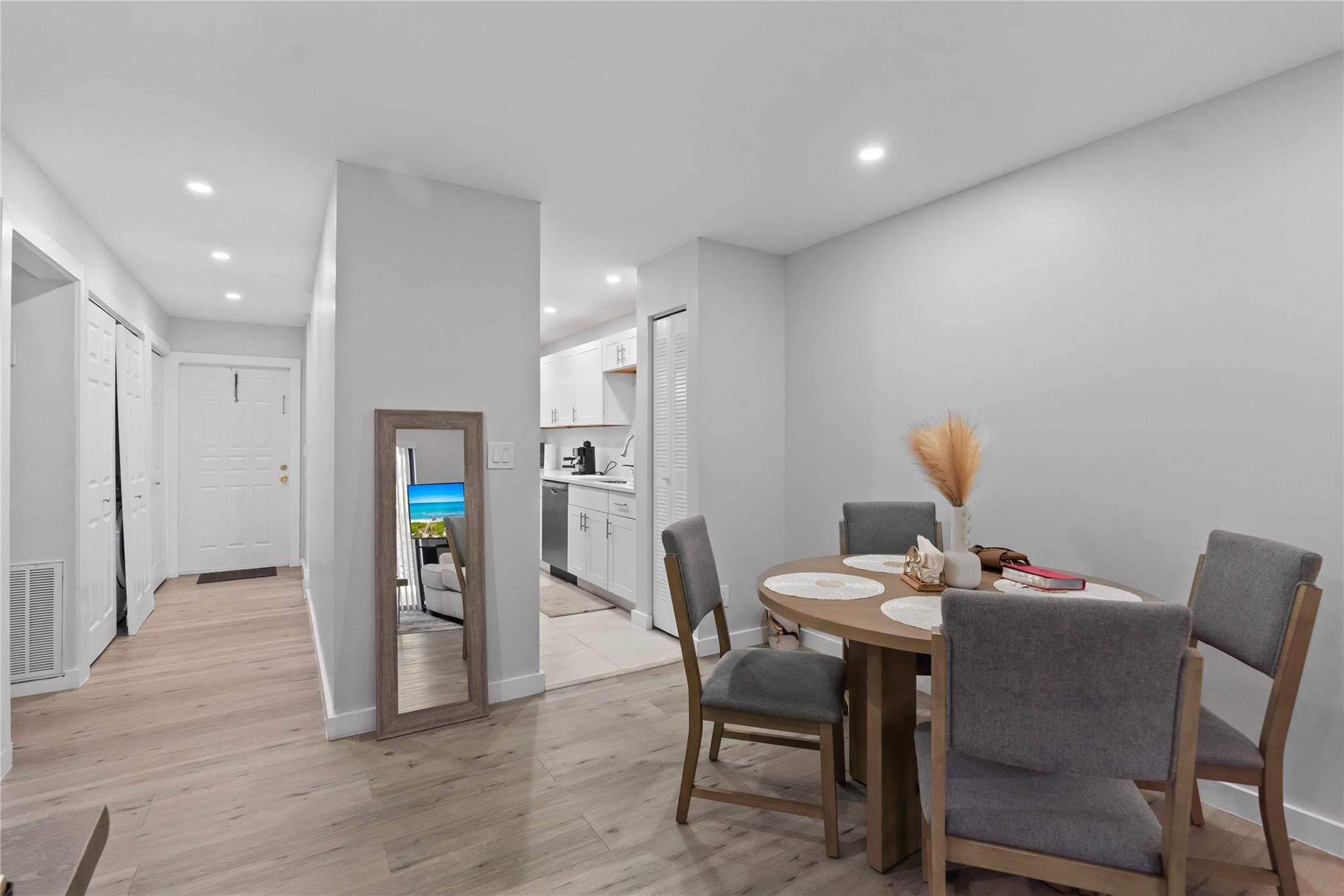 1335 NW 94th Way 1335, Coral Springs, FL 33071