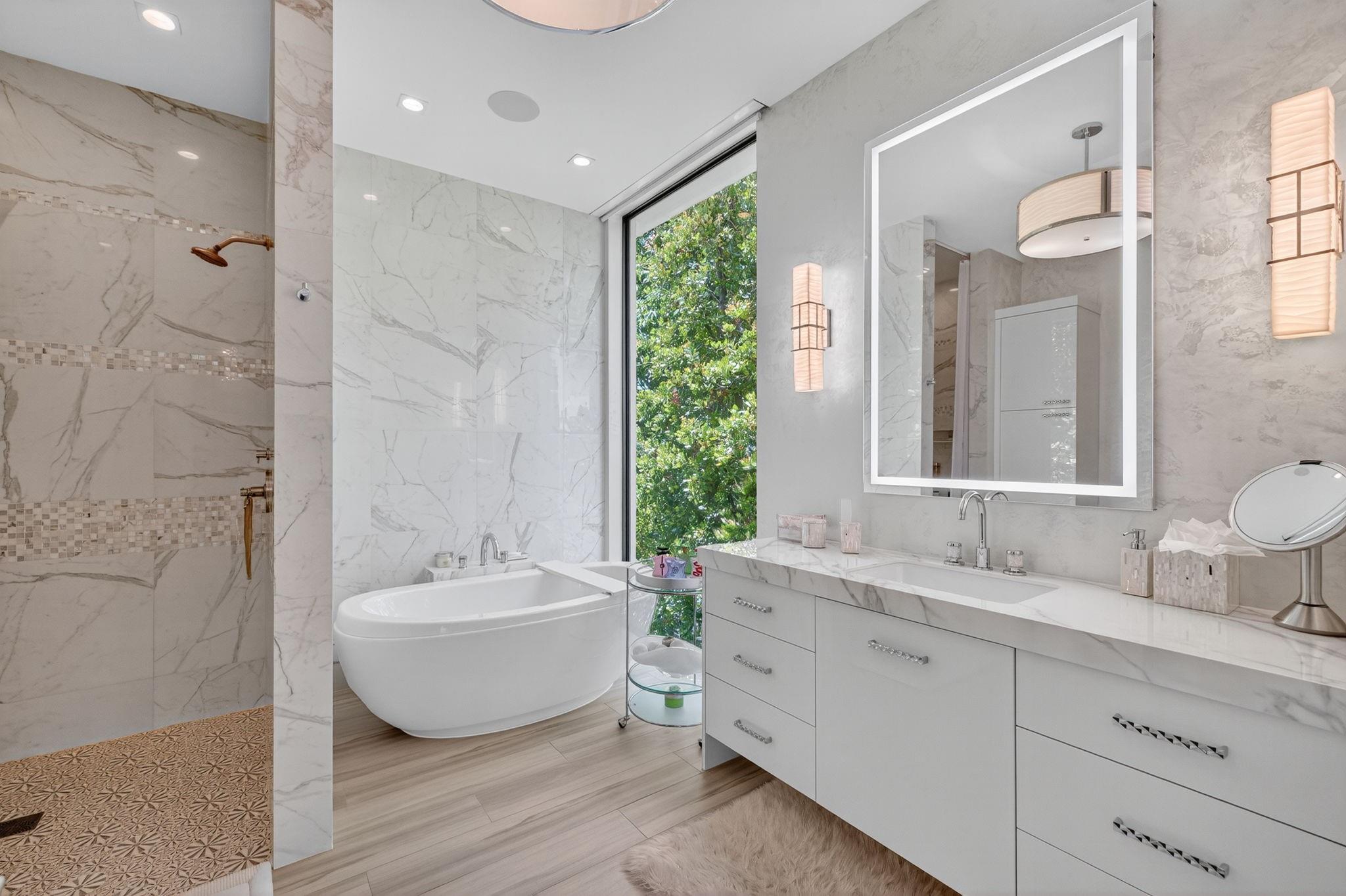 1 Royal Palm Drive, Fort Lauderdale, FL 33301