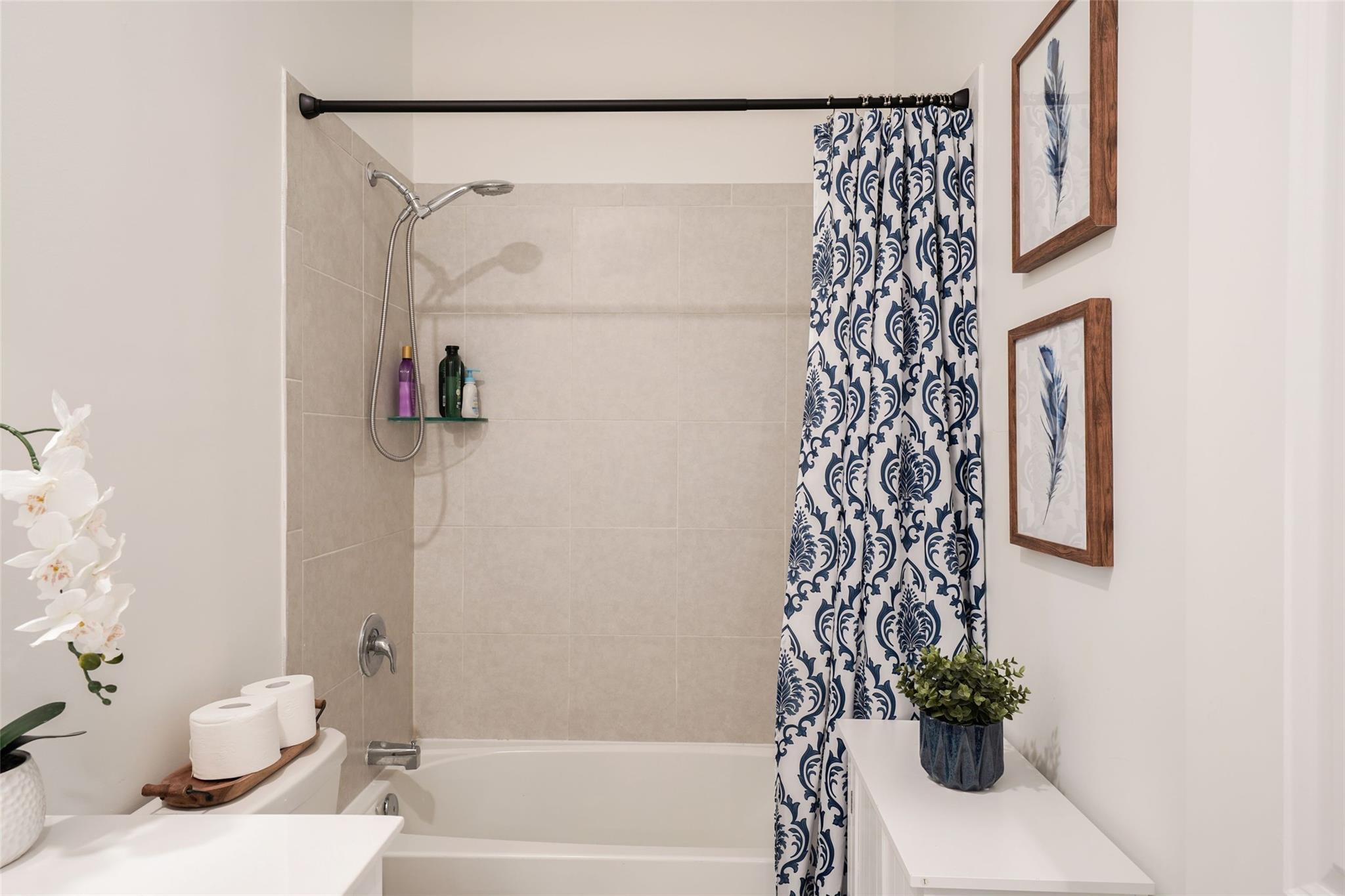 659 NW 204th Street, Miami, FL 33169