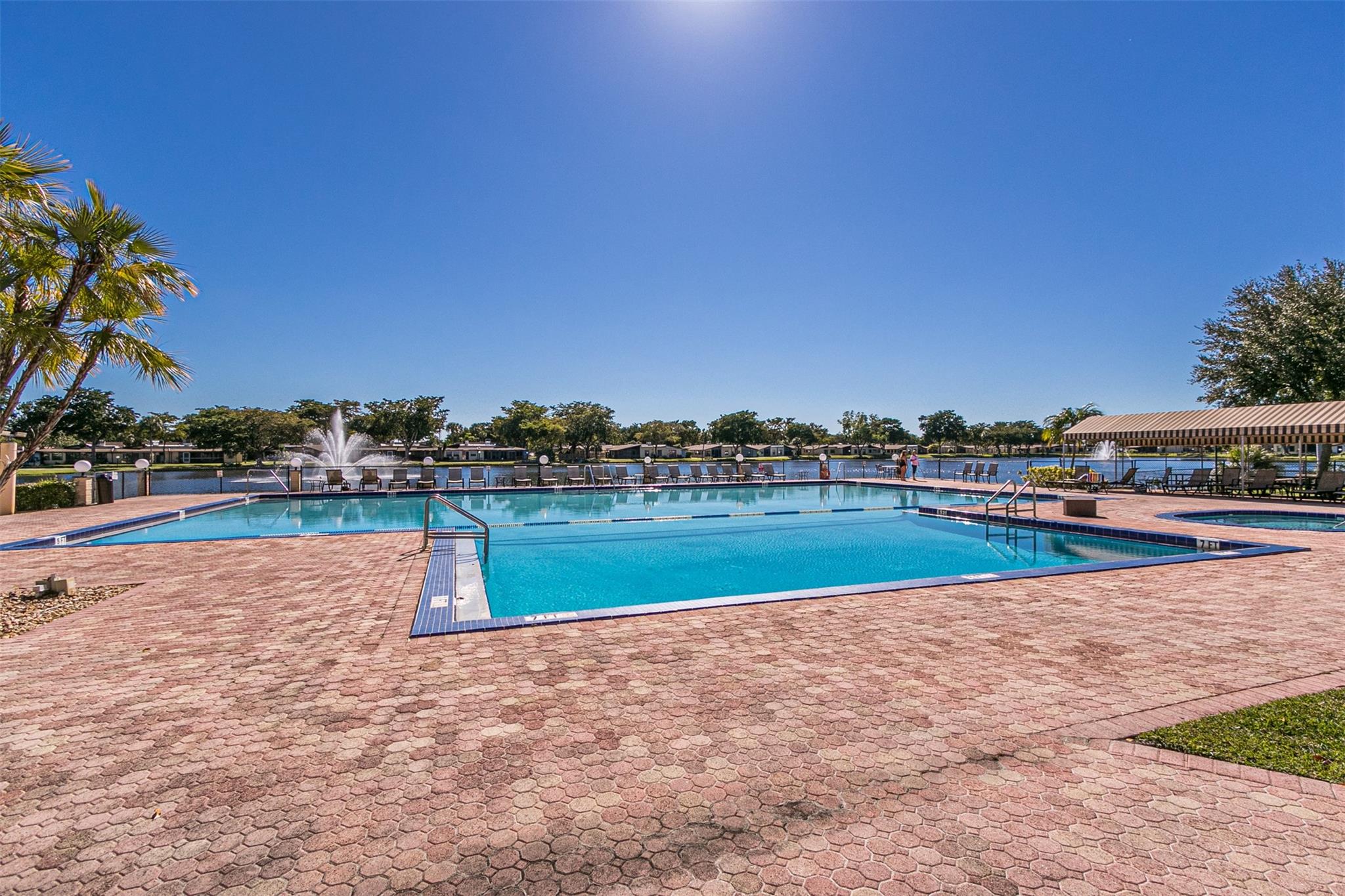 450 Briarwood Circle 2, Hollywood, FL 33024