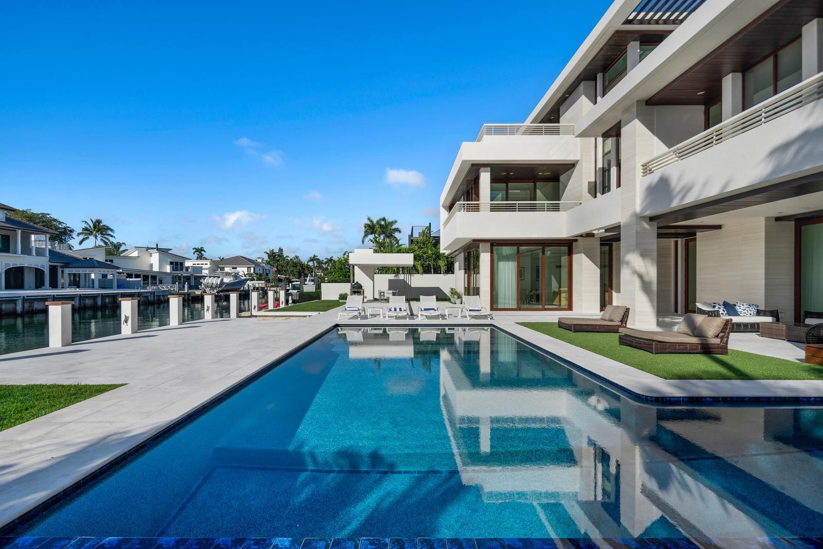 10 Pelican Drive, Fort Lauderdale, FL 33301