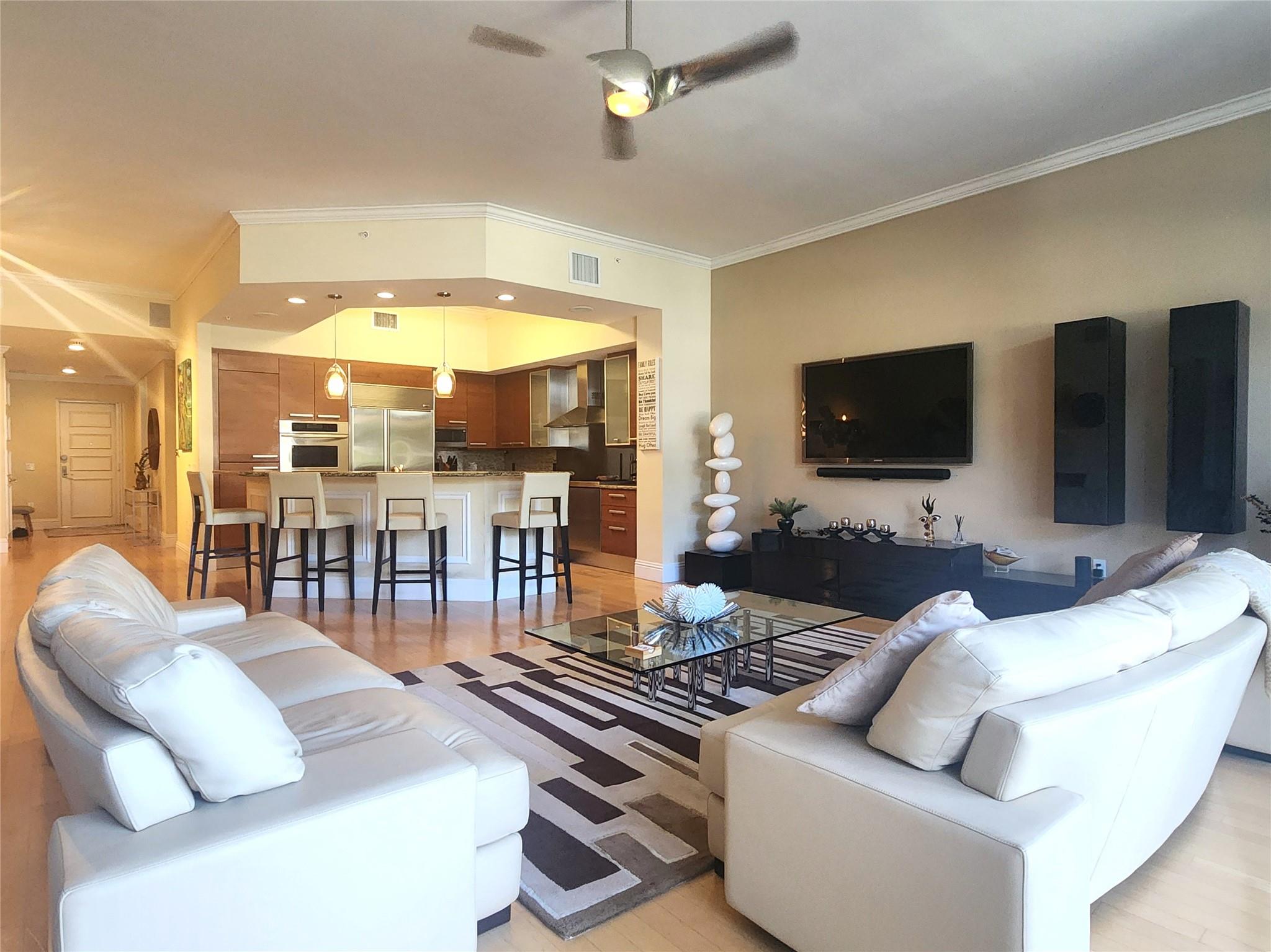 Photo for 701 SE 21st Avenue, 103, Deerfield Beach, FL 33441 - Listing #FX-10498310 701 SE 21st Avenue, 103, Deerfield Beach, FL 33441