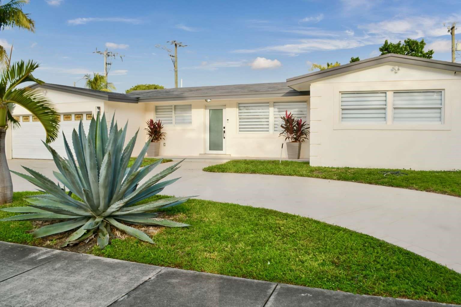 Photo for 20101 Ranch Road, Cutler Bay, FL 33189 - listing #FX-10533876 20101 Ranch Road, Cutler Bay, FL 33189