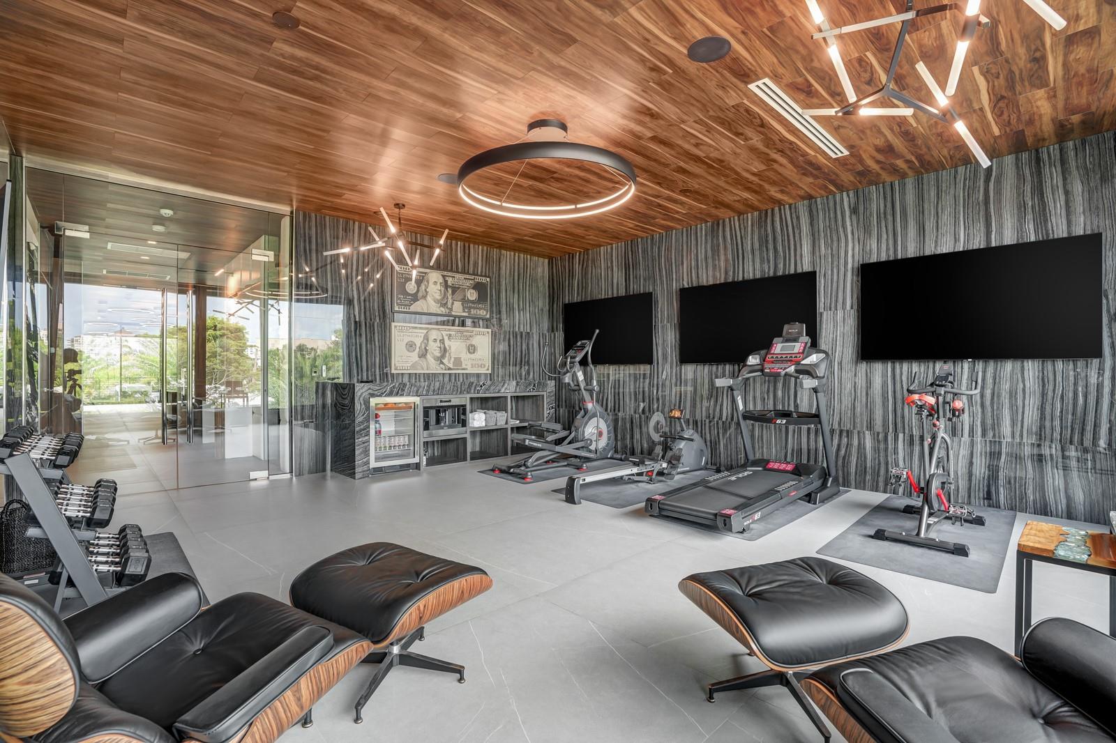 671 Middle River Drive, Fort Lauderdale, FL 33304