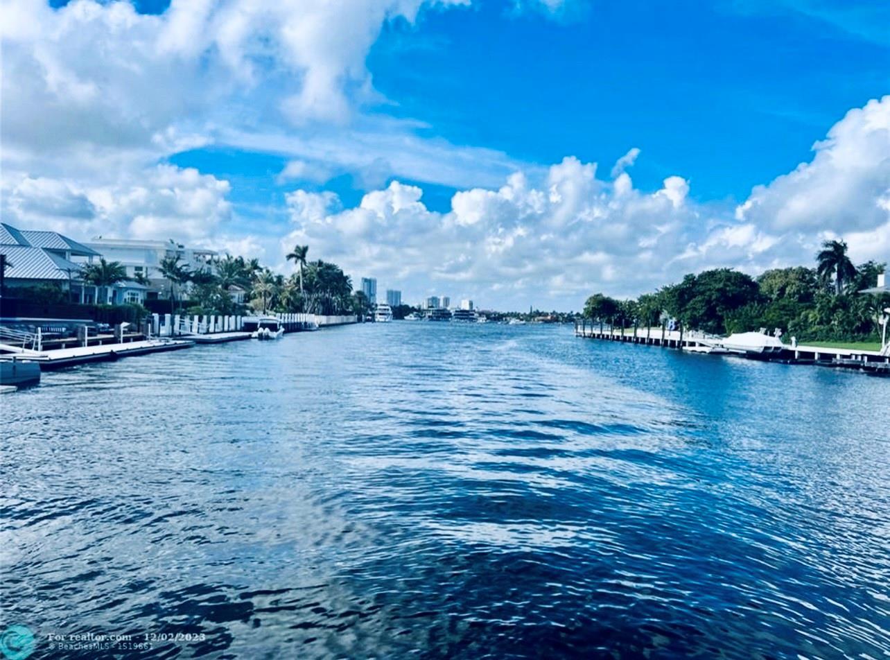 23 Isla Bahia Drive, Fort Lauderdale, FL 33316