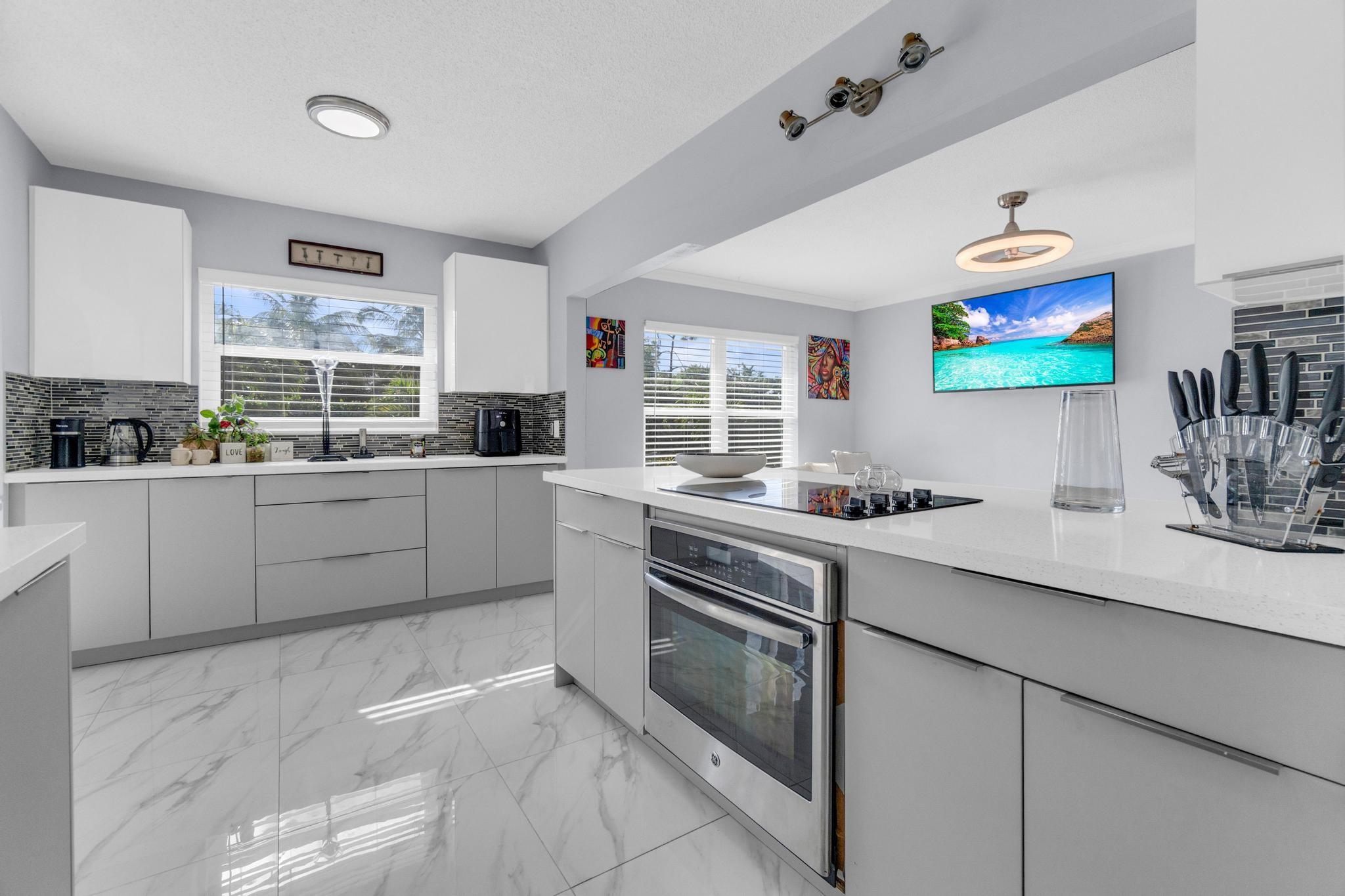 7506 NW 41st Street, Coral Springs, FL 33065