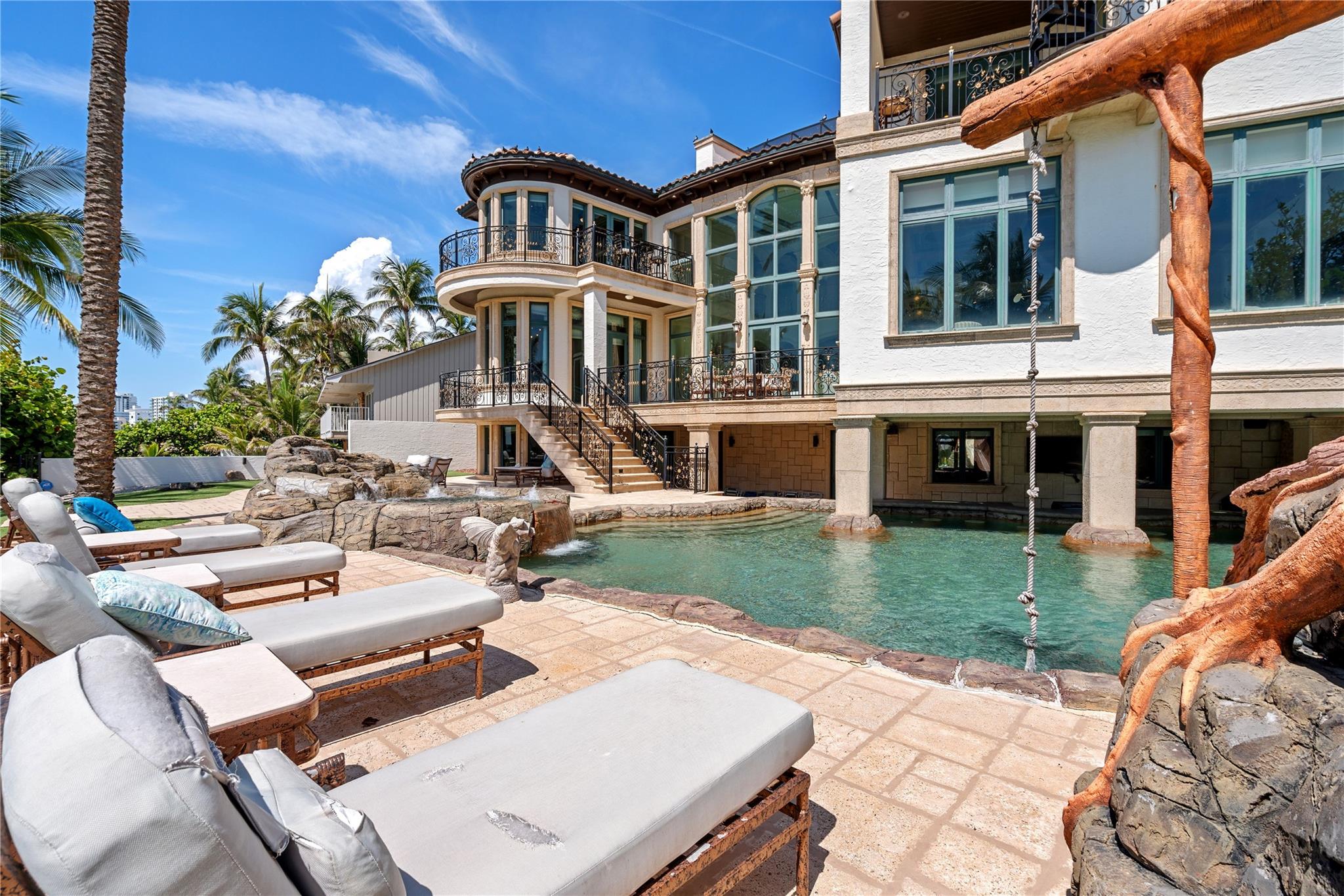 2306 Bay Drive, Pompano Beach, FL 33062