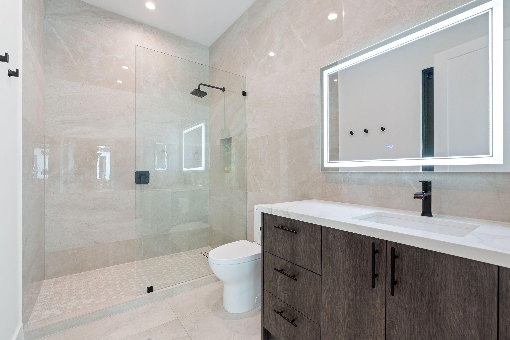 11861 NW 9 Street, Plantation, FL 33325