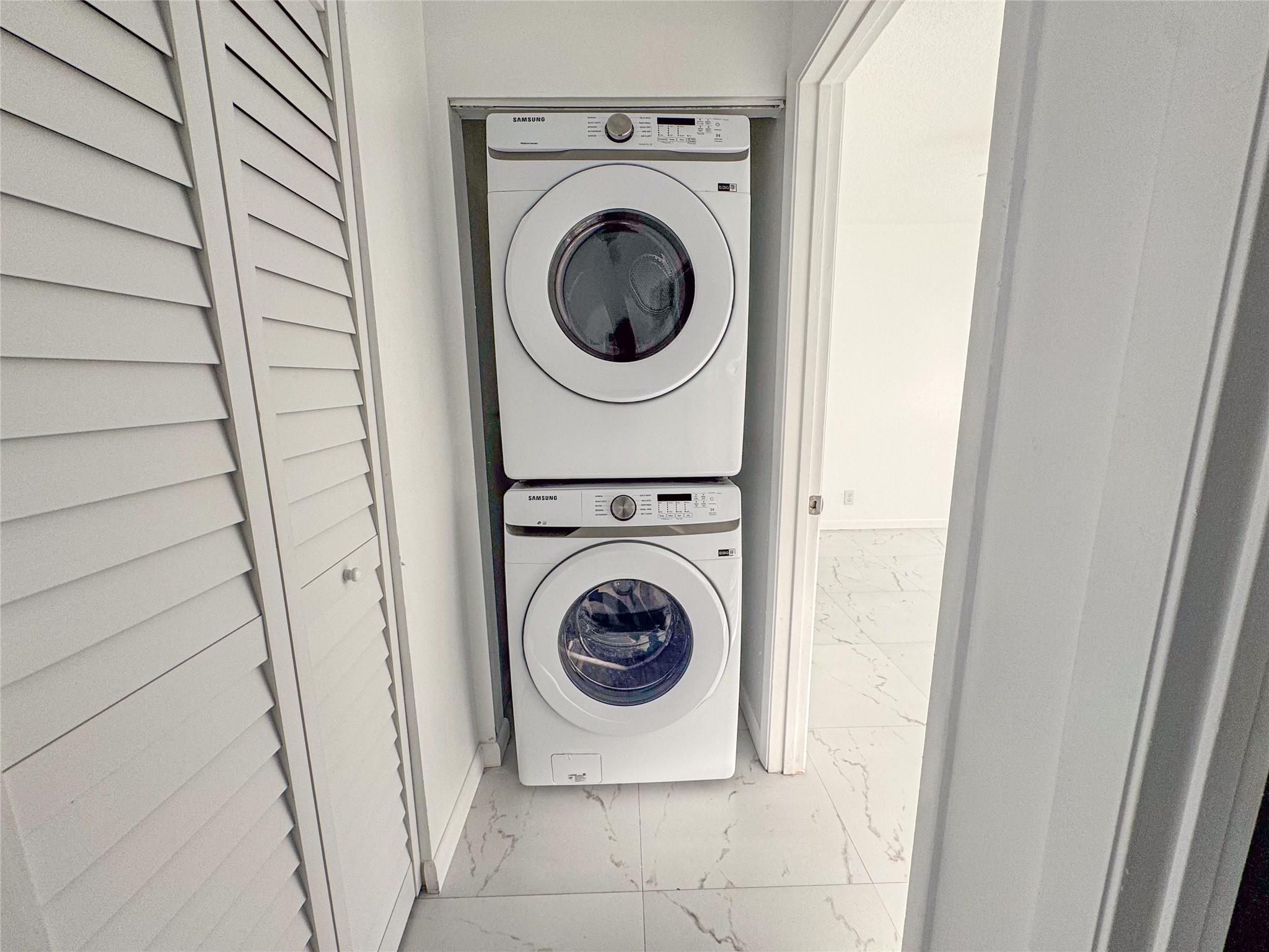 10687 Royal Palm Boulevard, Coral Springs, FL 33065