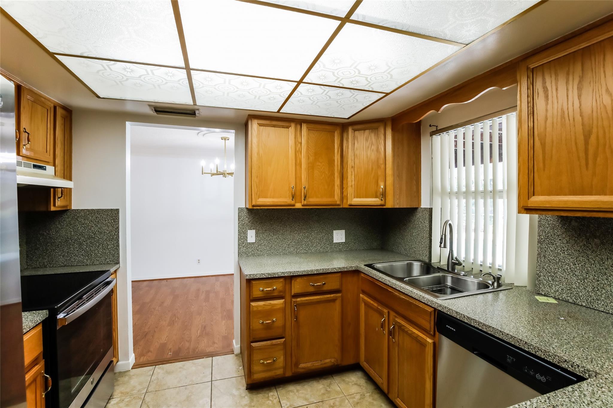 11275 NW 37th Court, Coral Springs, FL 33065