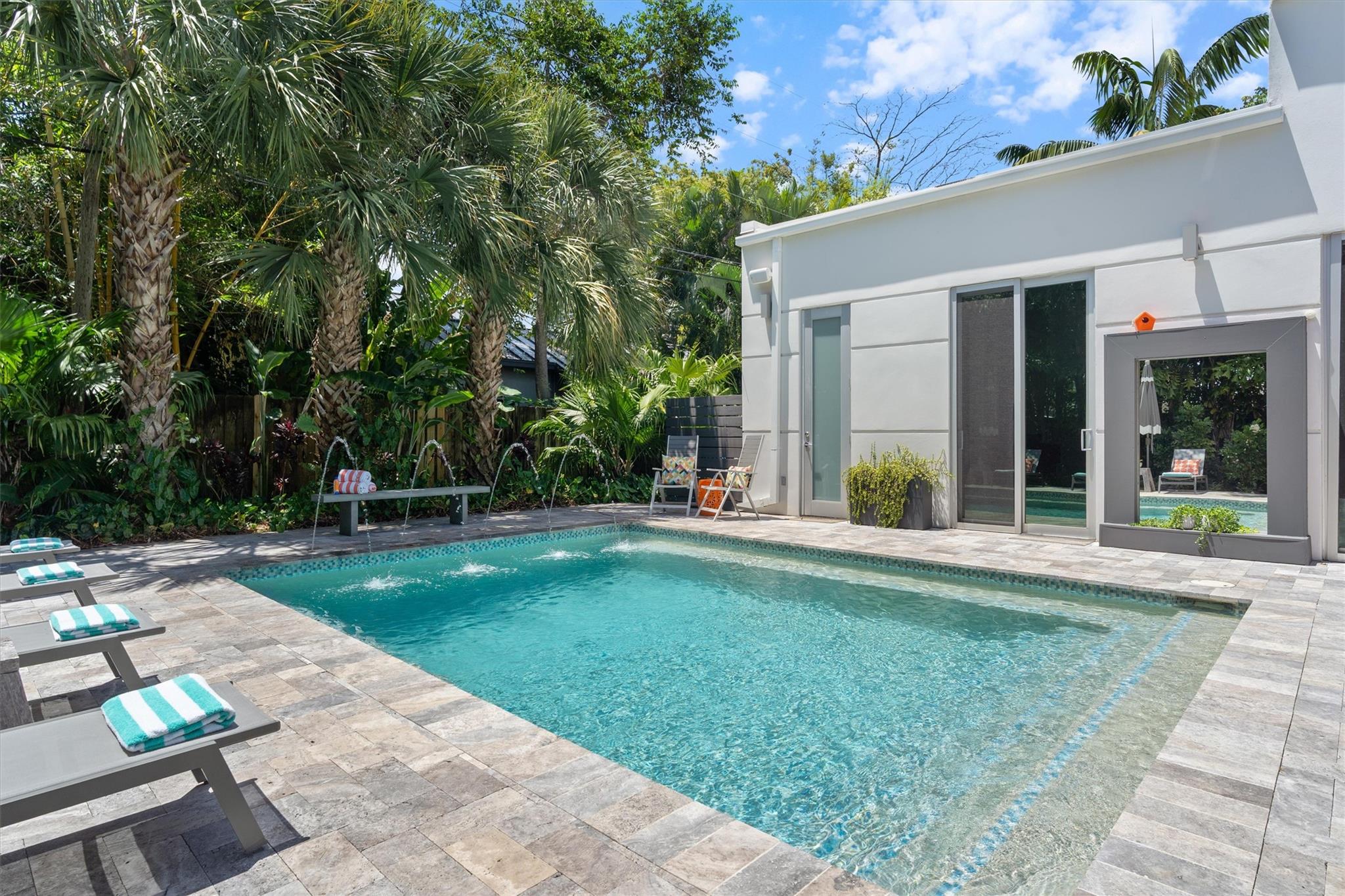 Photo for 2626 NE 5th Terrace, Wilton Manors, FL 33334 - Listing #FX-10493331 2626 NE 5th Terrace, Wilton Manors, FL 33334