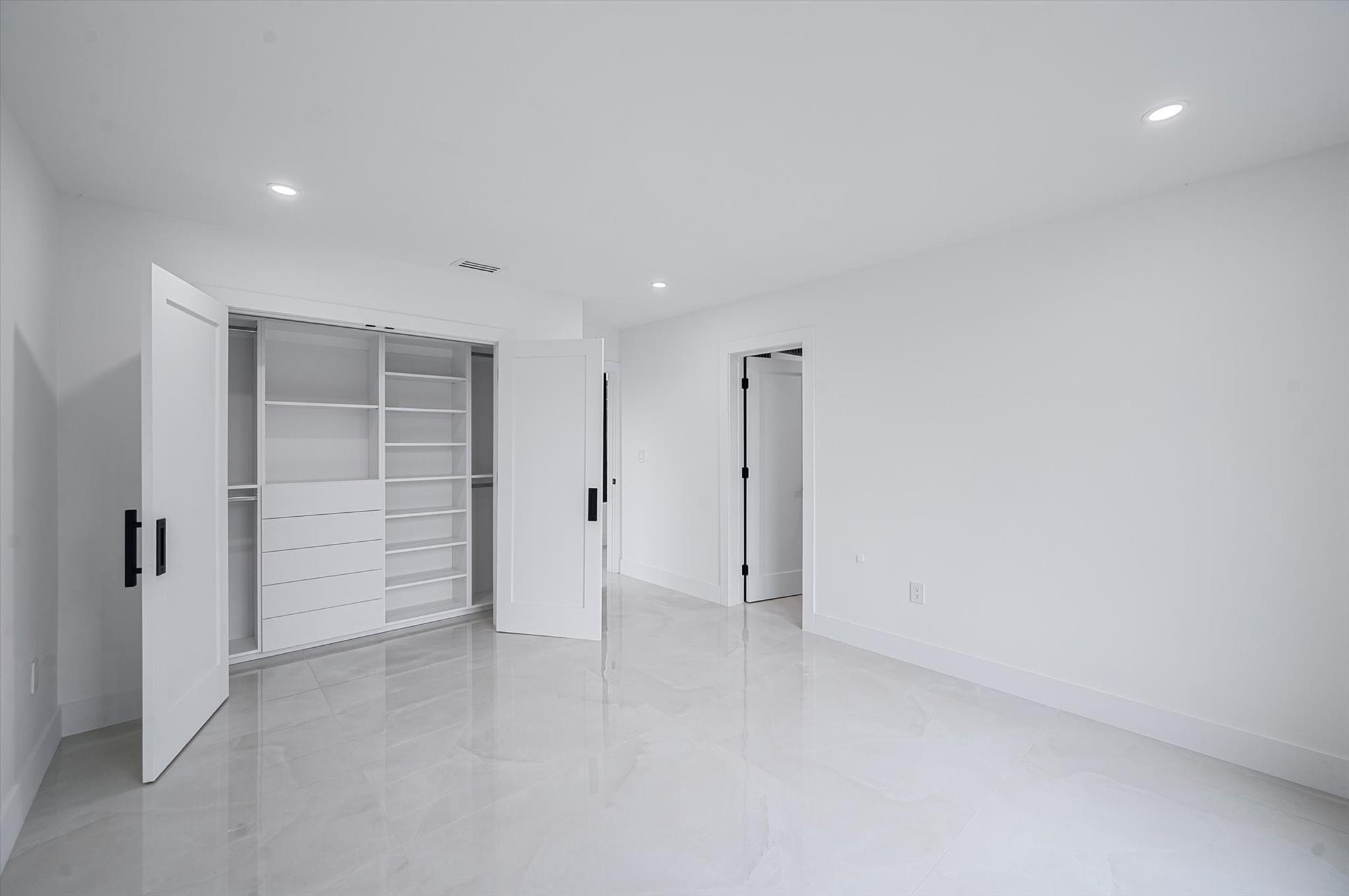 10201 SW 64th Street, Miami, FL 33173