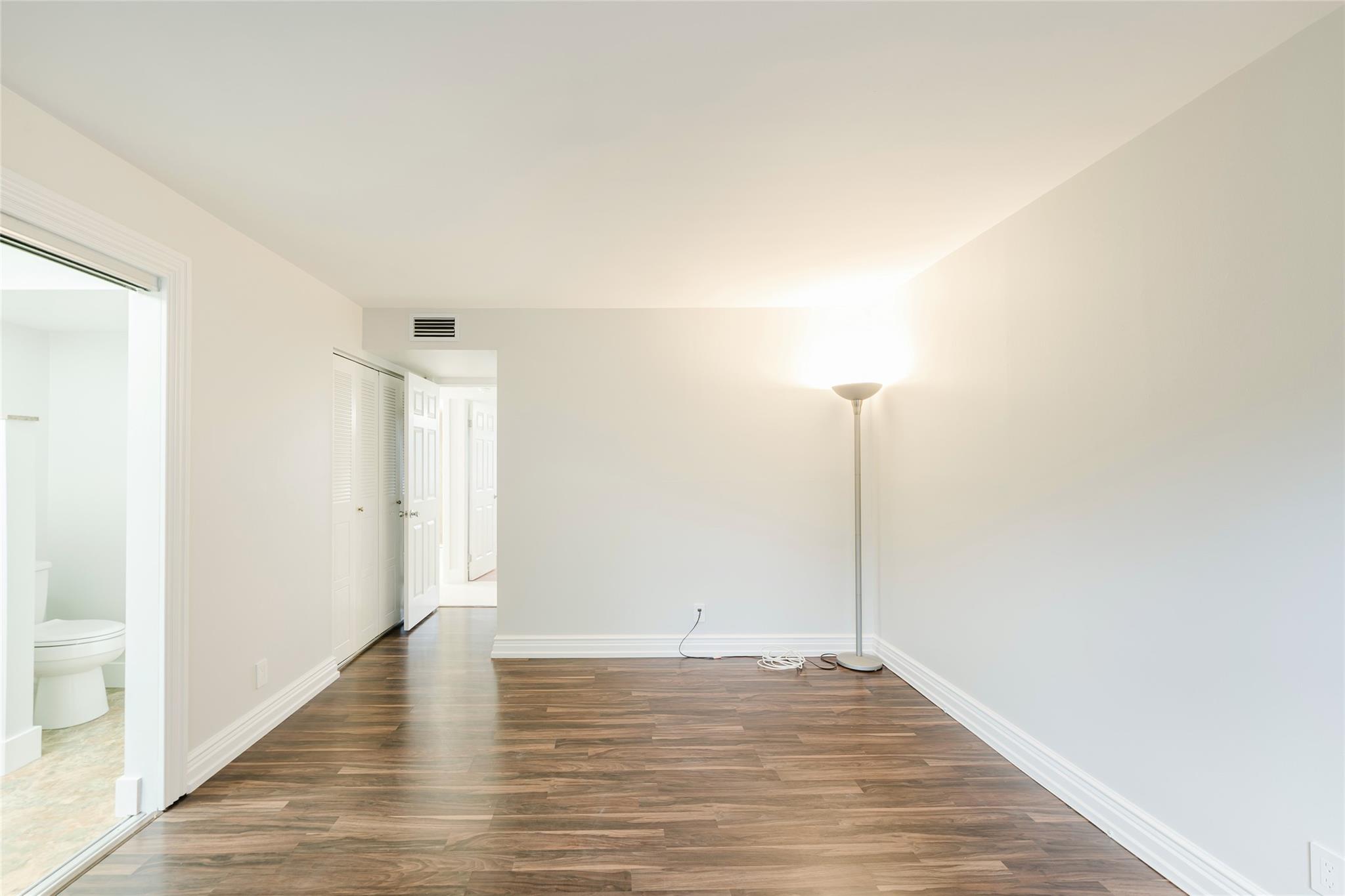 Photo for 9440 SW 8th Street, 207, Boca Raton, FL 33428 - Listing #FX-10517135 9440 SW 8th Street, 207, Boca Raton, FL 33428