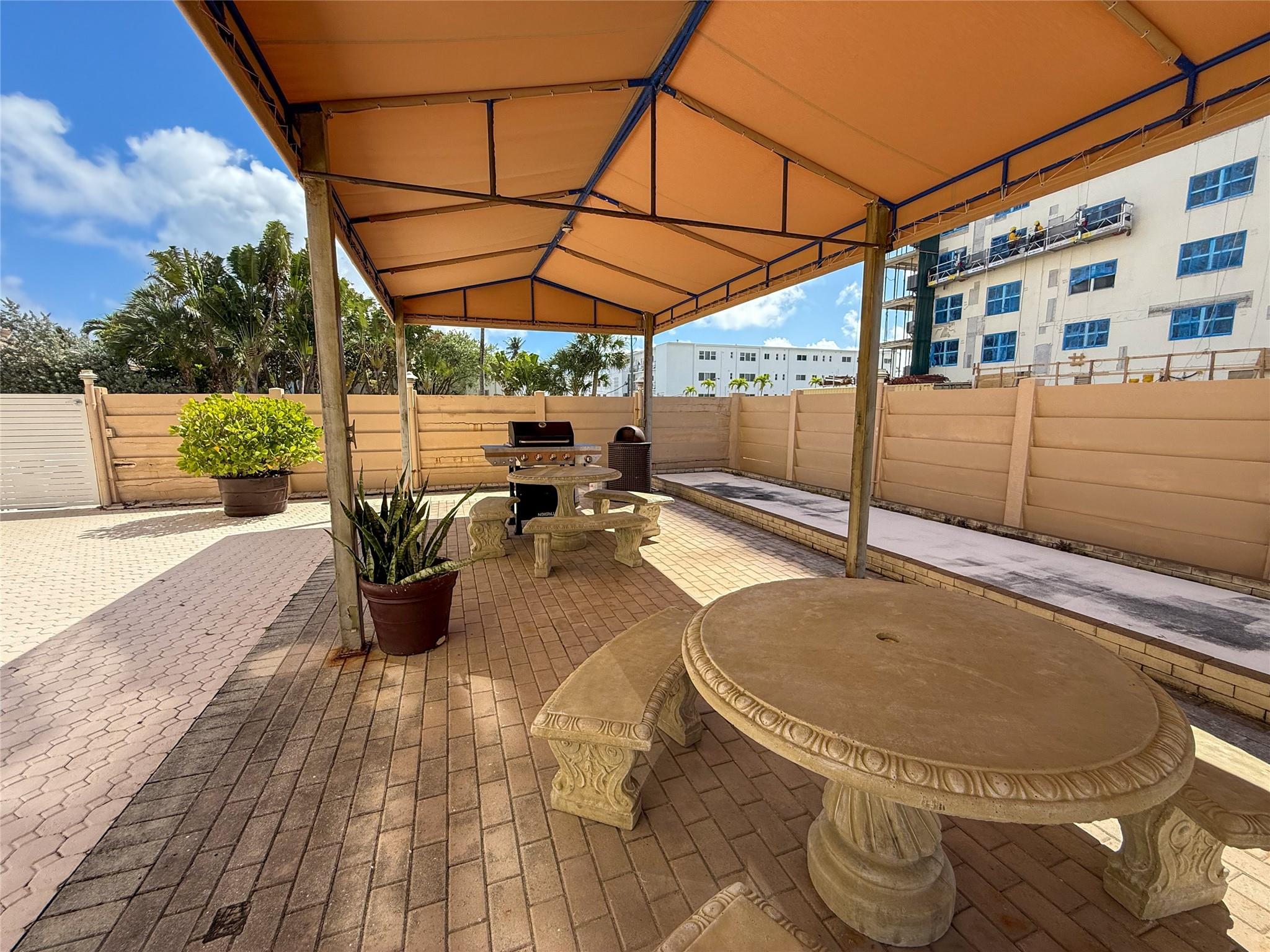 1401 S Ocean Drive 405, Hollywood, FL 33019