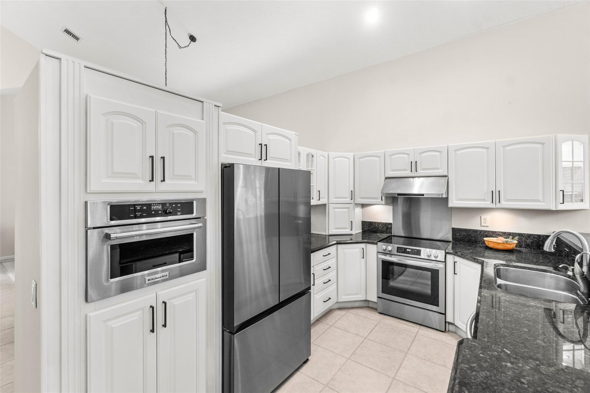 5260 NW 112th Way, Coral Springs, FL 33076