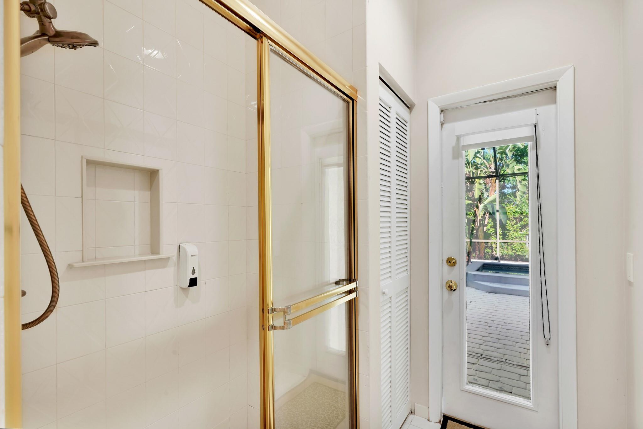 645 NW 102nd Avenue, Coral Springs, FL 33071