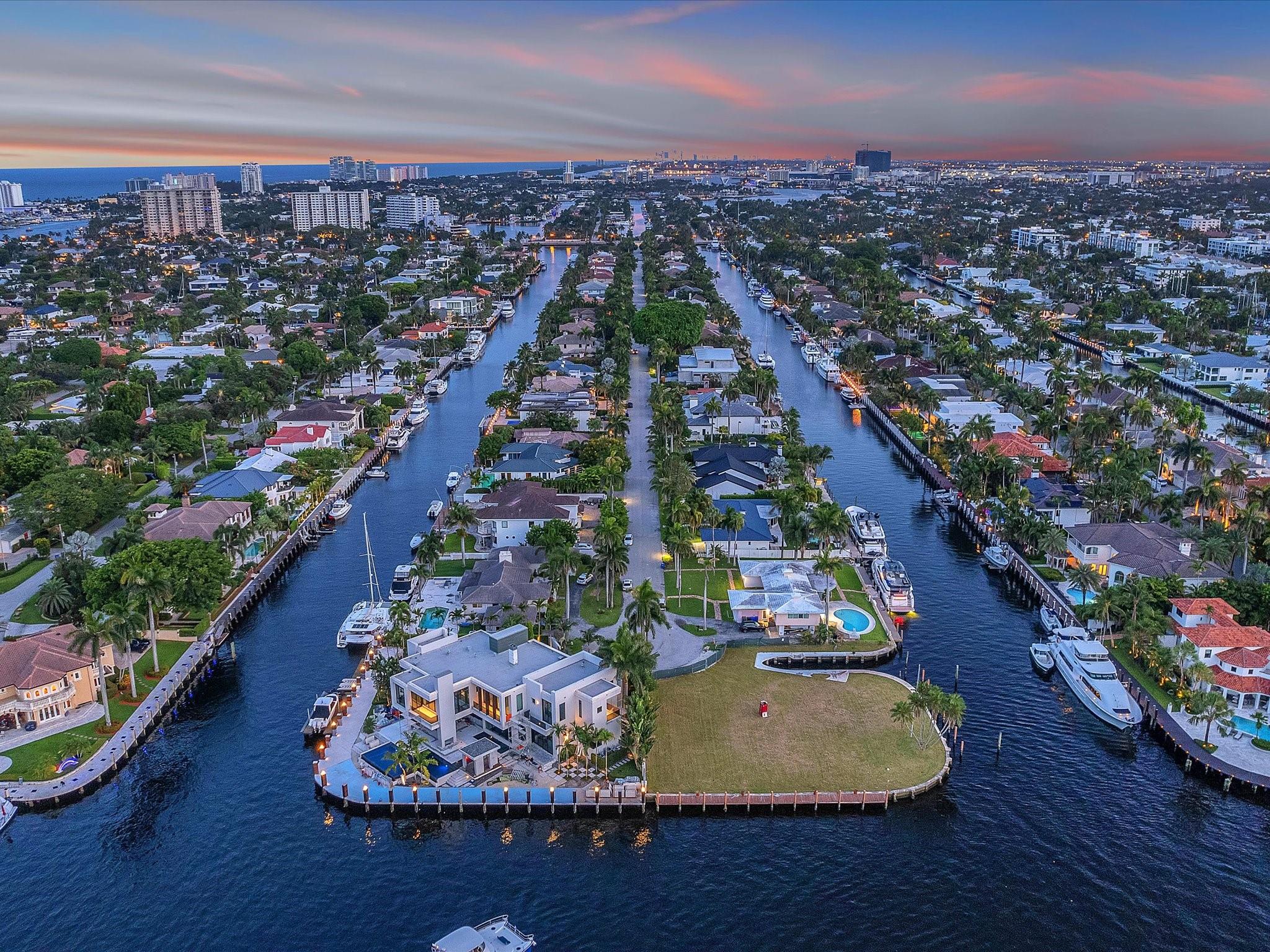 223 Royal Palm Drive, Fort Lauderdale, FL 33301