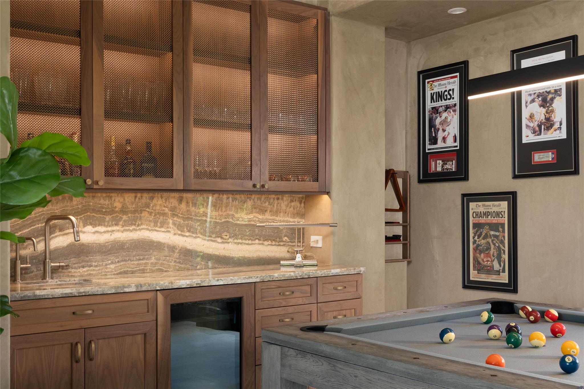 2300 NE 34th Court, Lighthouse Point, FL 33064