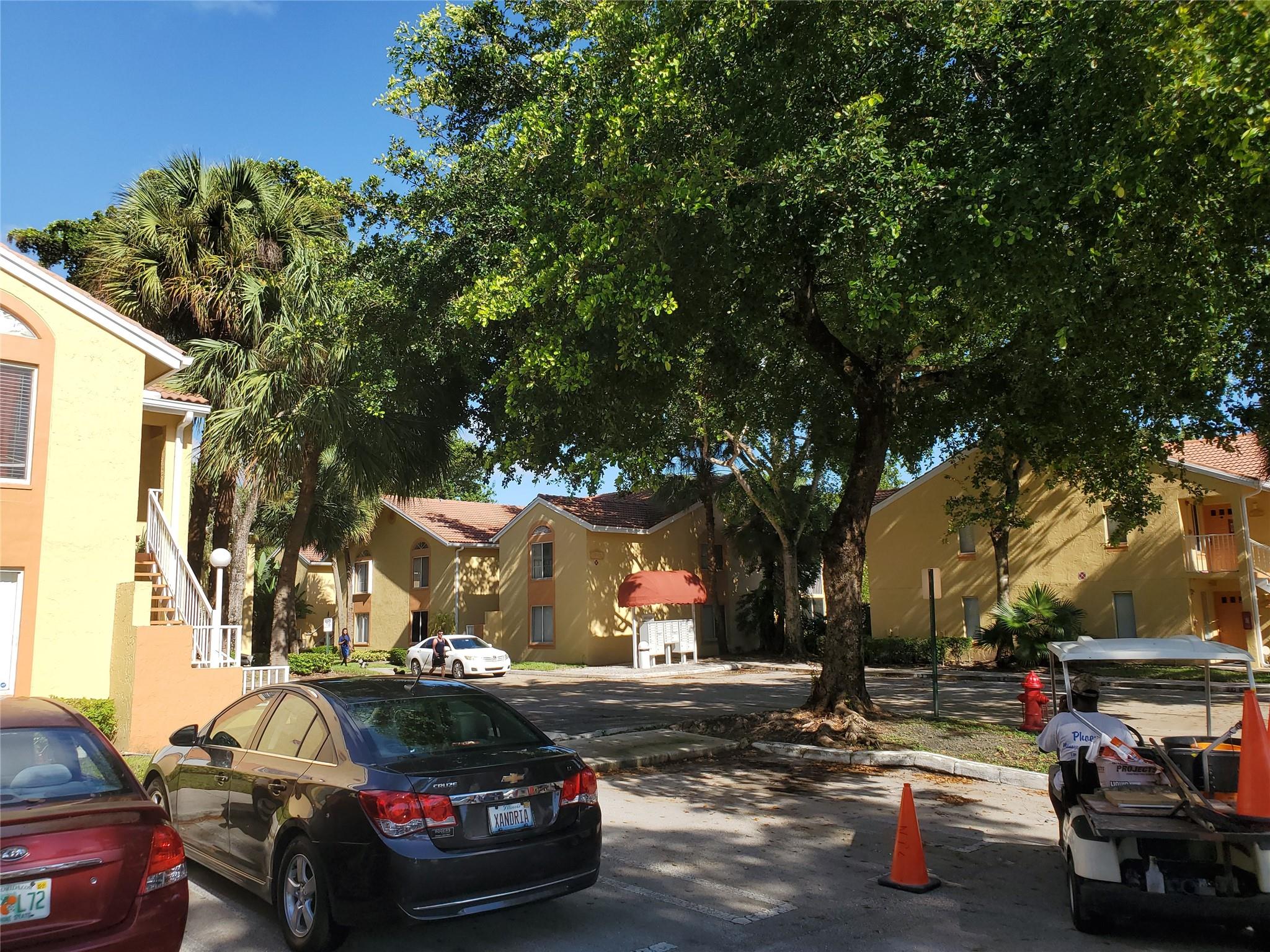 1046 Coral Club Drive, Coral Springs, FL 33071