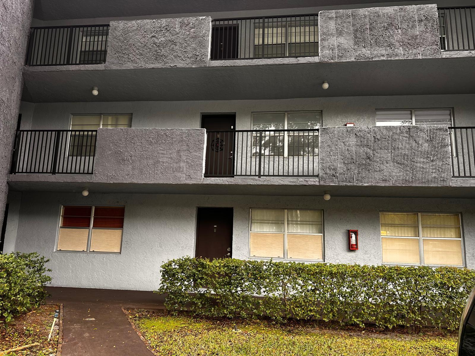 Photo for 8450 Lagos De Campo Boulevard, 105, Tamarac, FL 33321 - listing #FX-10535500 8450 Lagos De Campo Boulevard, 105, Tamarac, FL 33321