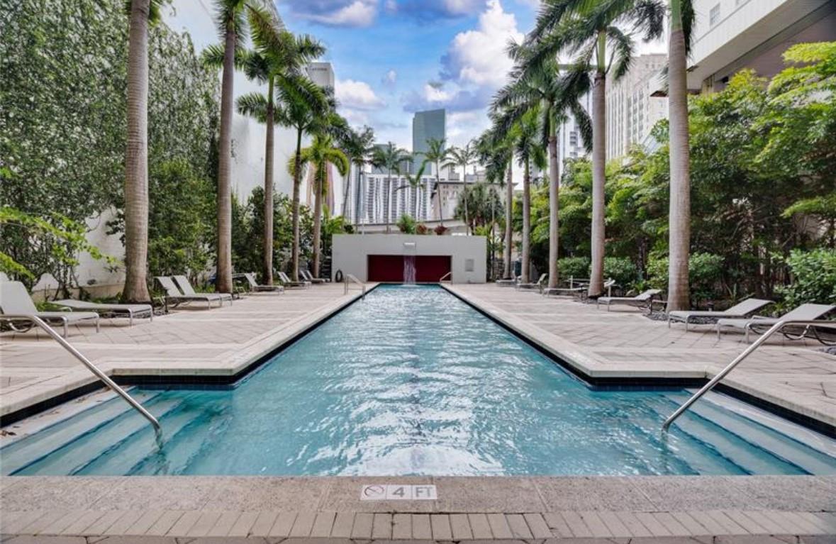 Olympic Style Pool & BBQ Area (1st Floor)