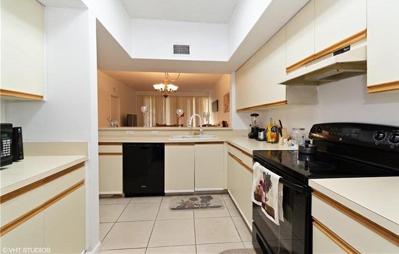 8242 NW 24th Street 8242, Coral Springs, FL 33065