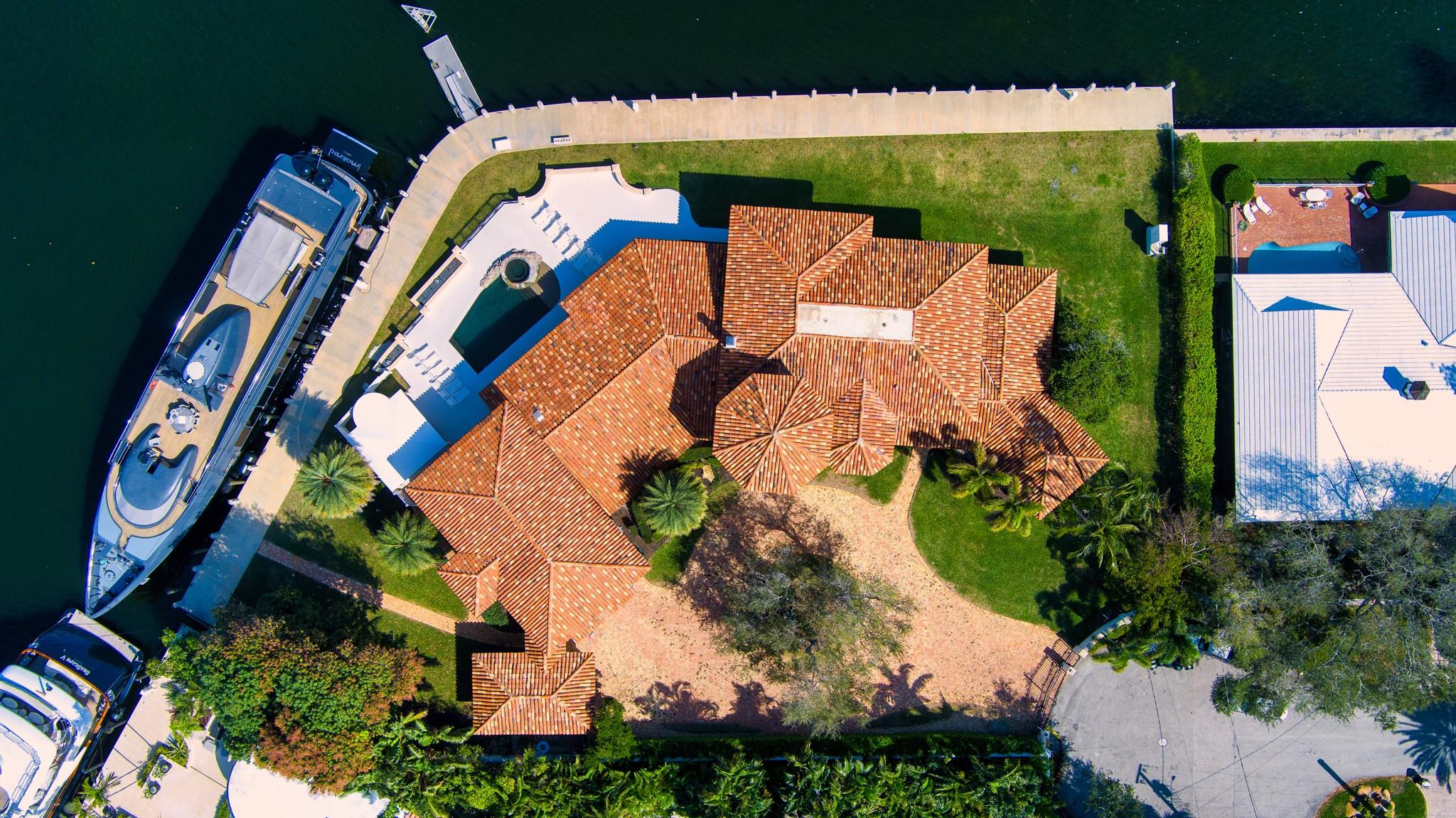 Top down picture showing the whole property.