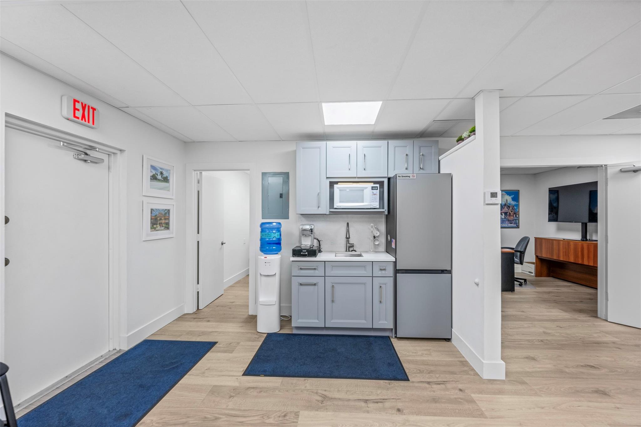 1881 N University Drive 205, Coral Springs, FL 33071