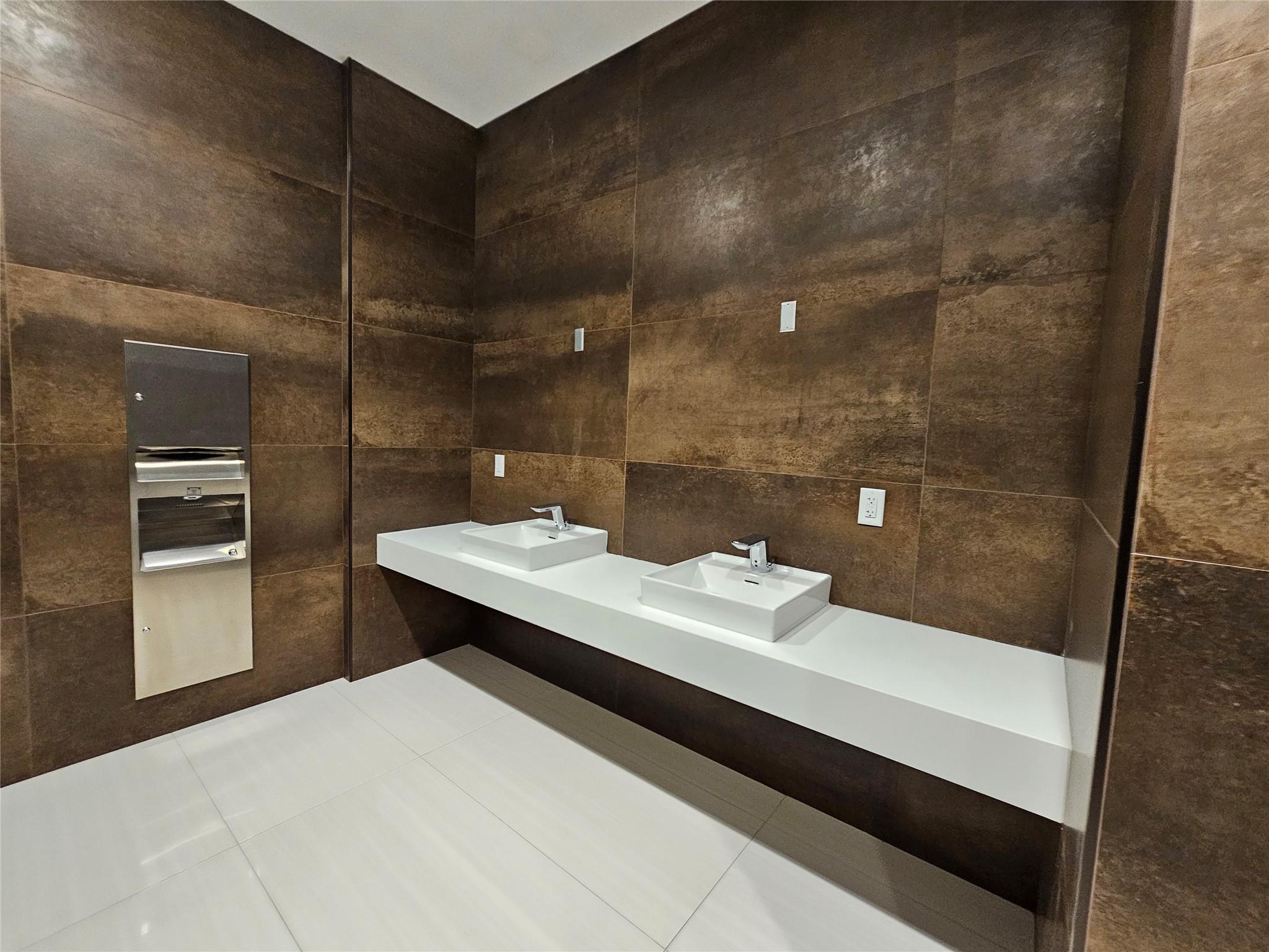 Photo for 1006 E Hallandale Beach Boulevard, 205, Hallandale Beach, FL 33009 - Listing #FX-10509815 1006 E Hallandale Beach Boulevard, 205, Hallandale Beach, FL 33009