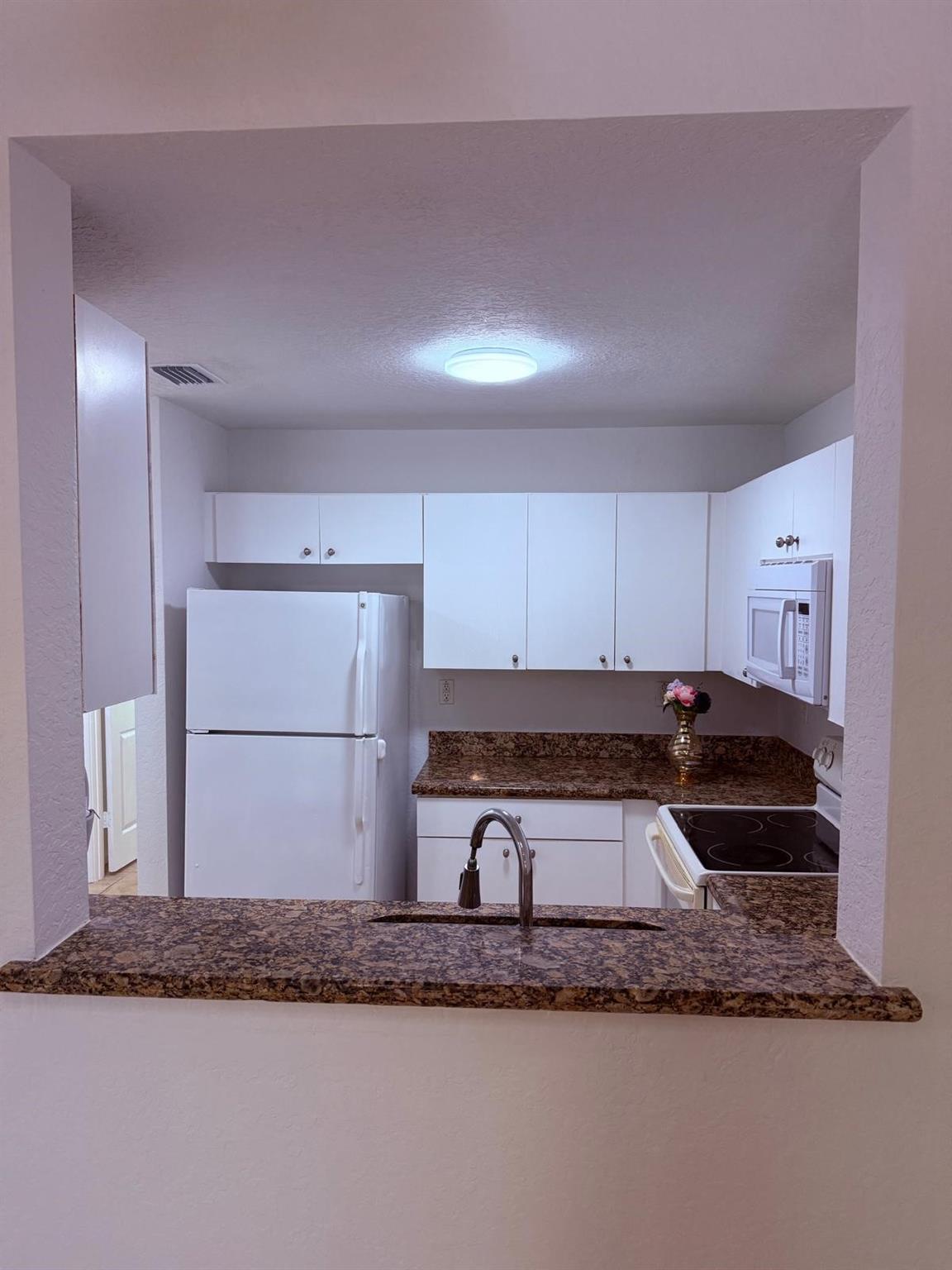 2941 Riverside Drive 303, Coral Springs, FL 33065