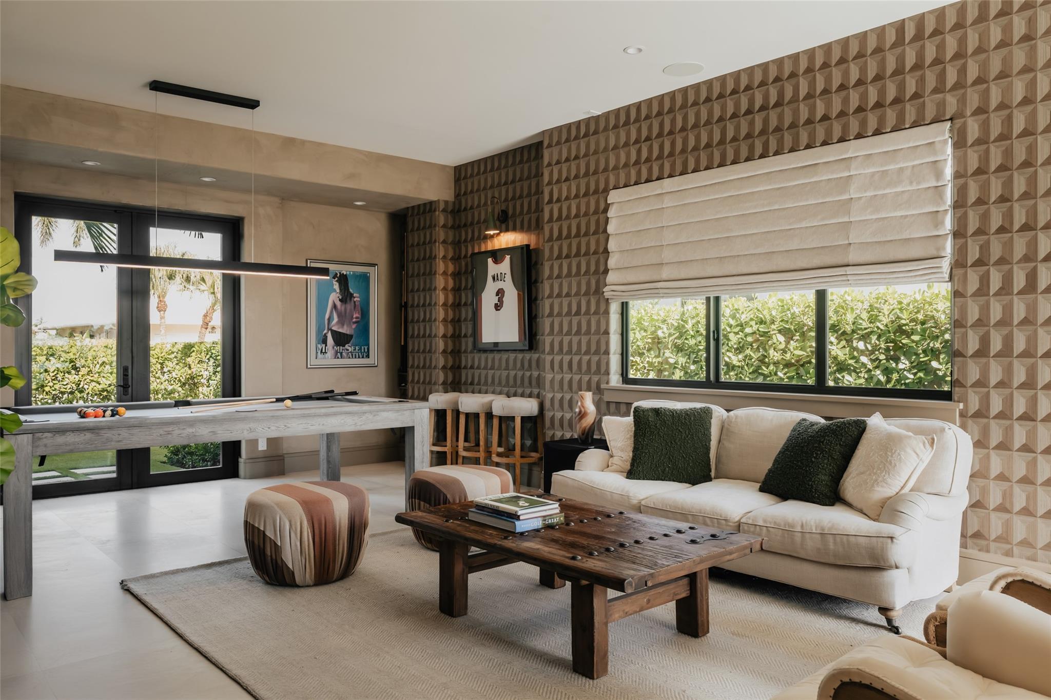 2300 NE 34th Court, Lighthouse Point, FL 33064