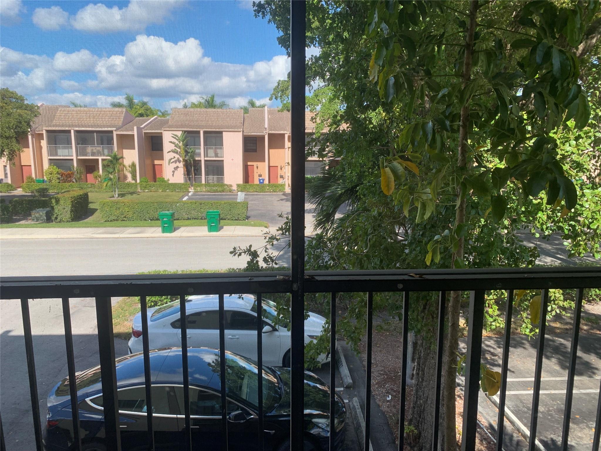 9150 NW 38th Drive 212, Coral Springs, FL 33065