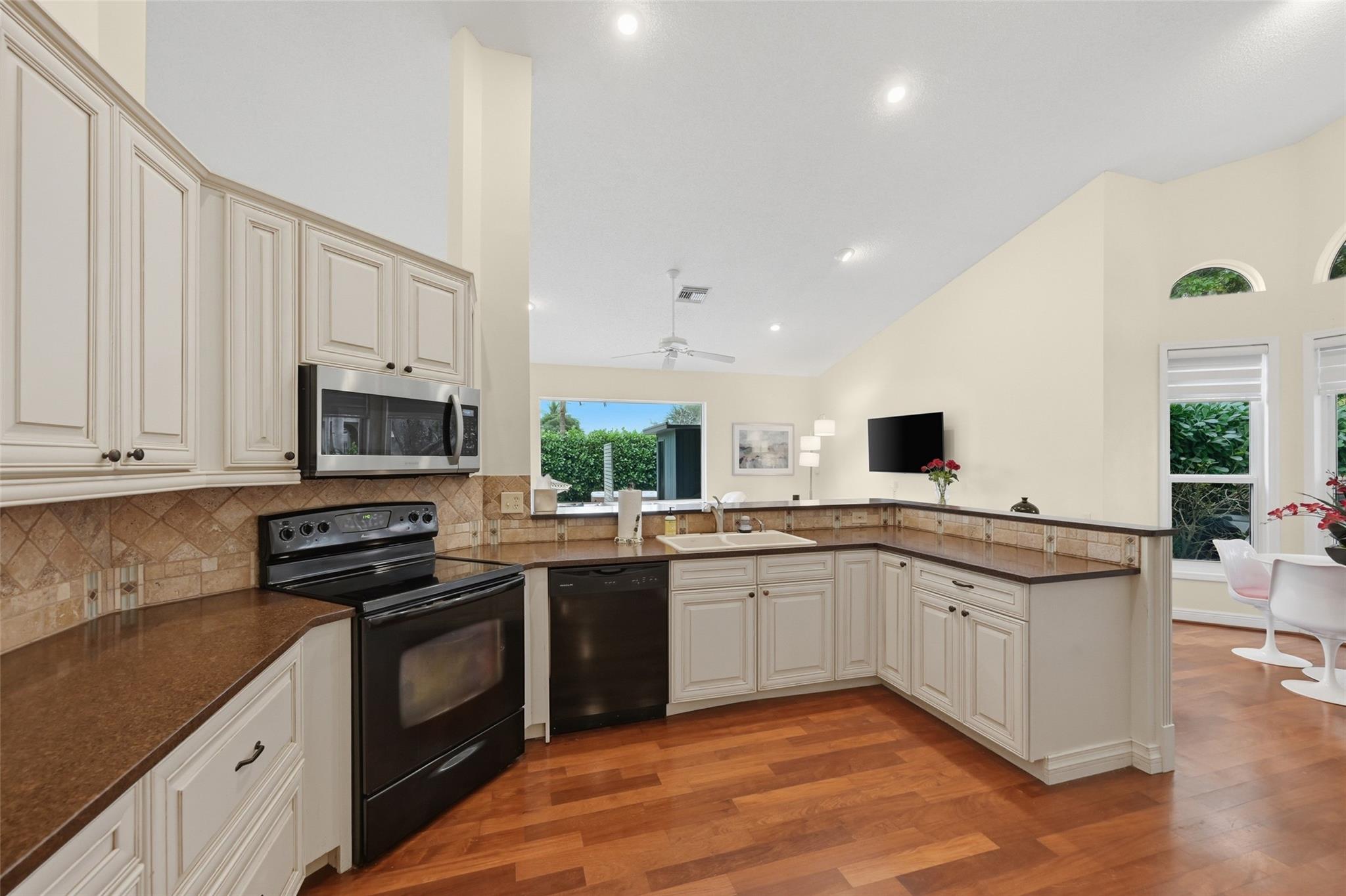 4711 NW 96th Drive, Coral Springs, FL 33076