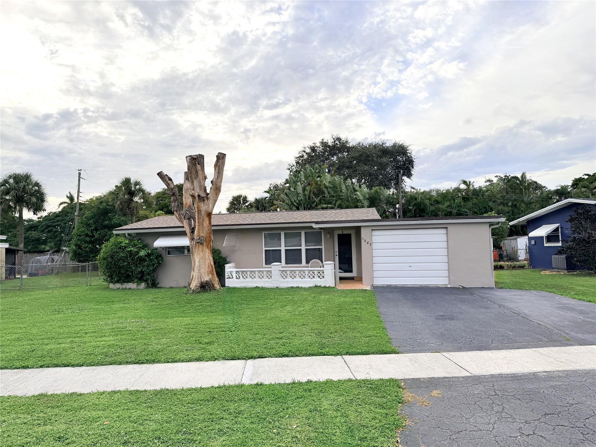 Photo for 1643 W River Drive, Margate, FL 33063 - listing #FX-10535835 1643 W River Drive, Margate, FL 33063