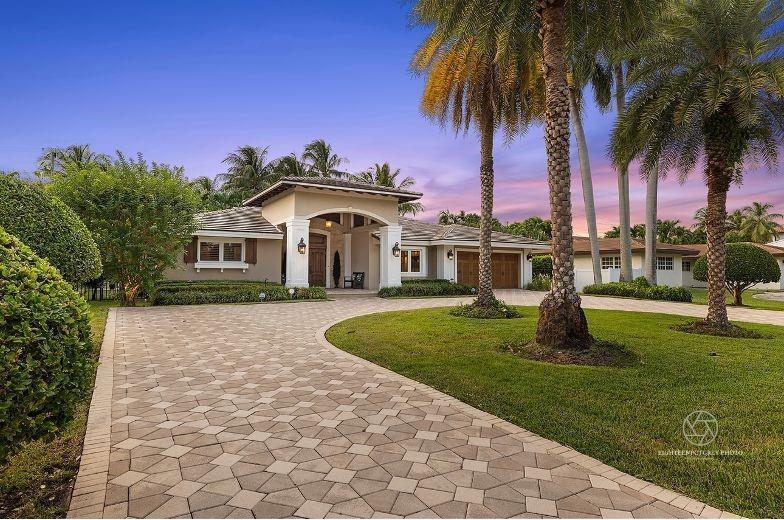 Photo for 707 NE 26 Avenue, Fort Lauderdale, FL 33304 - listing #FX-10535772 707 NE 26 Avenue, Fort Lauderdale, FL 33304