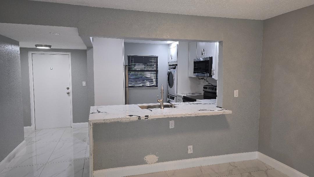 3000 Riverside Drive 111, Coral Springs, FL 33065