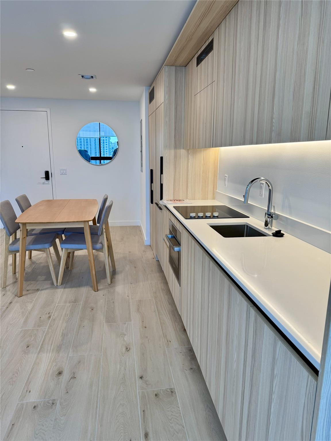 225 N Miami Avenue 2507, Miami, FL 33128