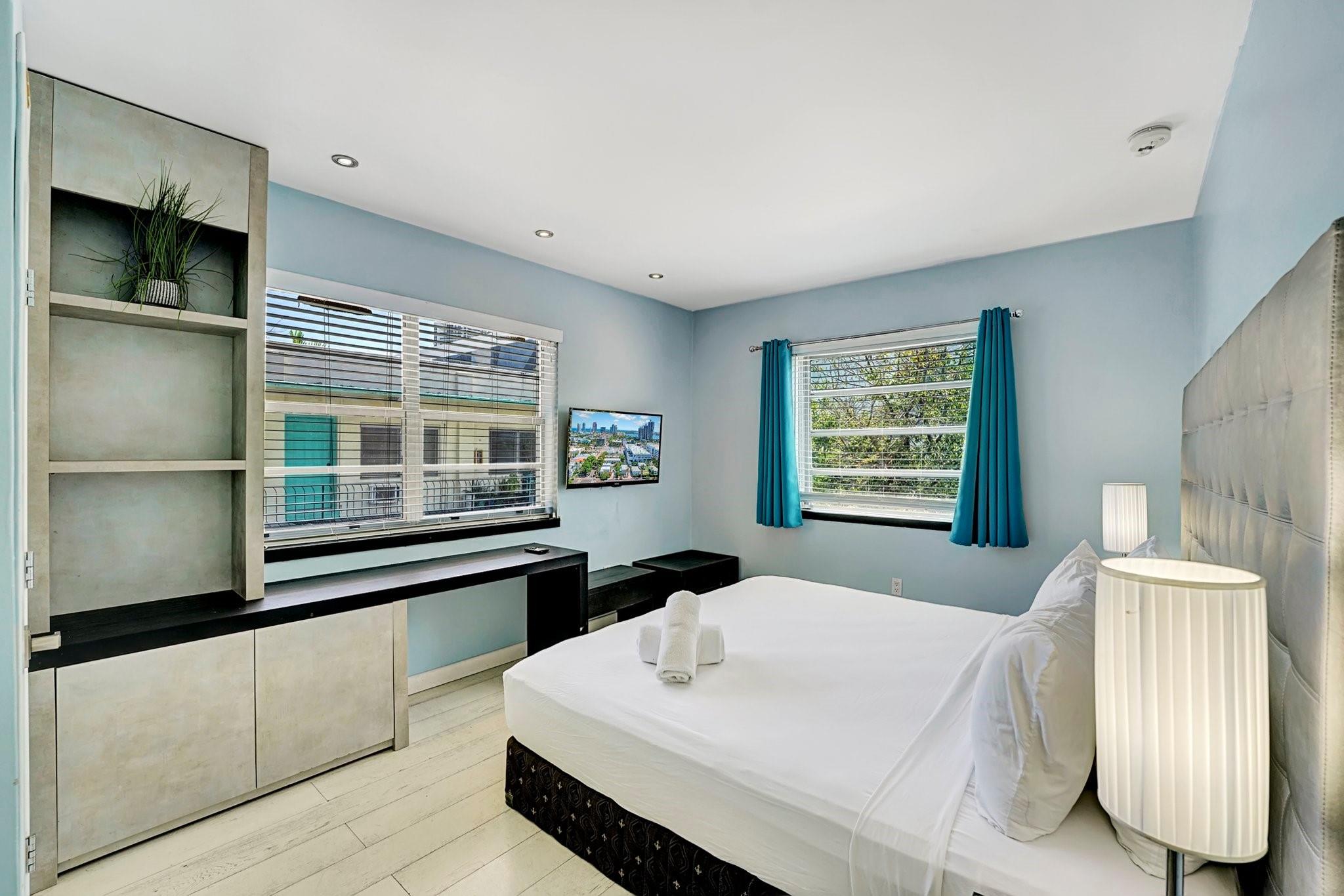 Photo for 560 Michigan Avenue, Miami Beach, FL 33139 - Listing #FX-10502930 560 Michigan Avenue, Miami Beach, FL 33139
