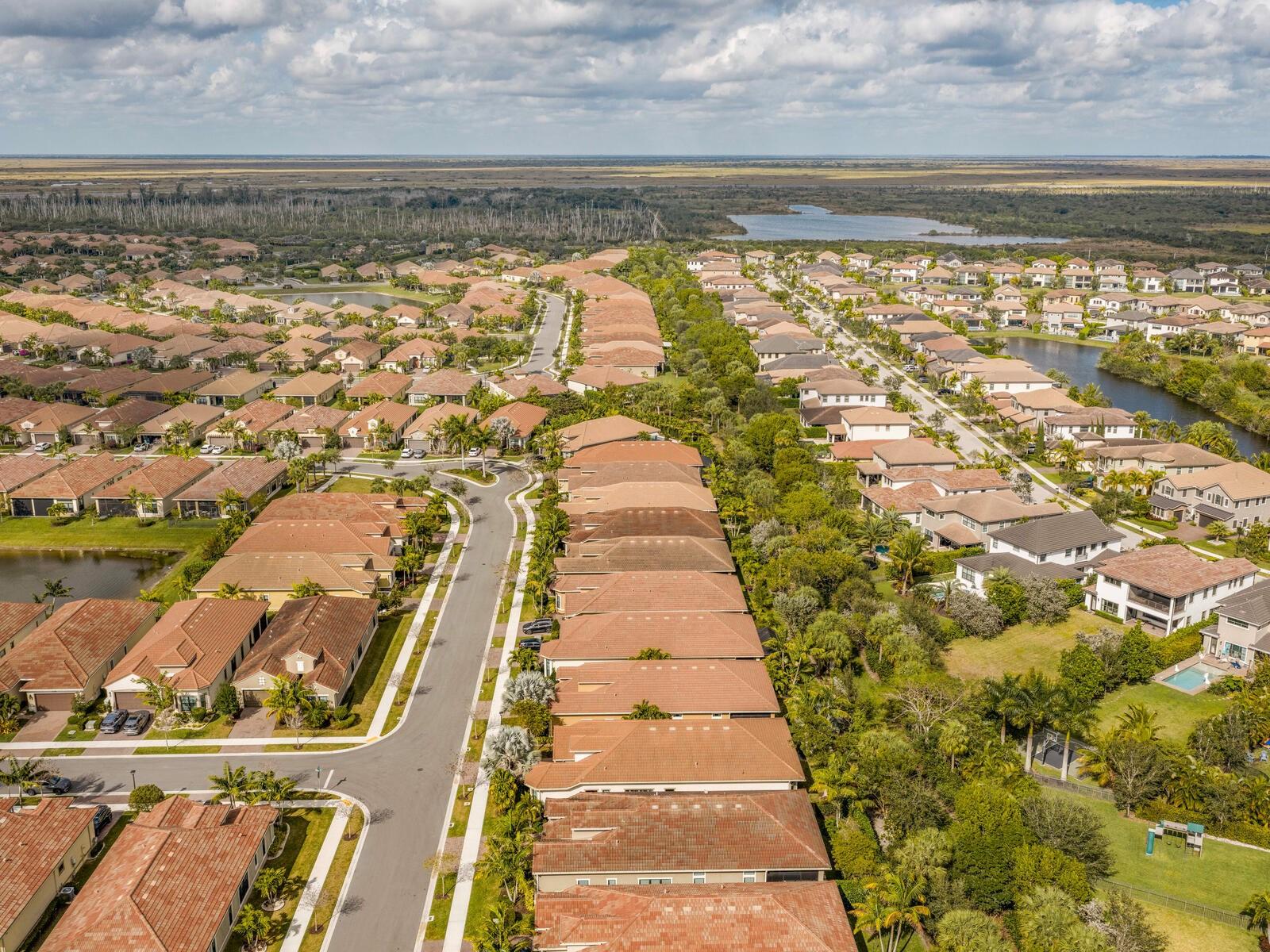 9088 E Leon Circle, Parkland, FL 33076