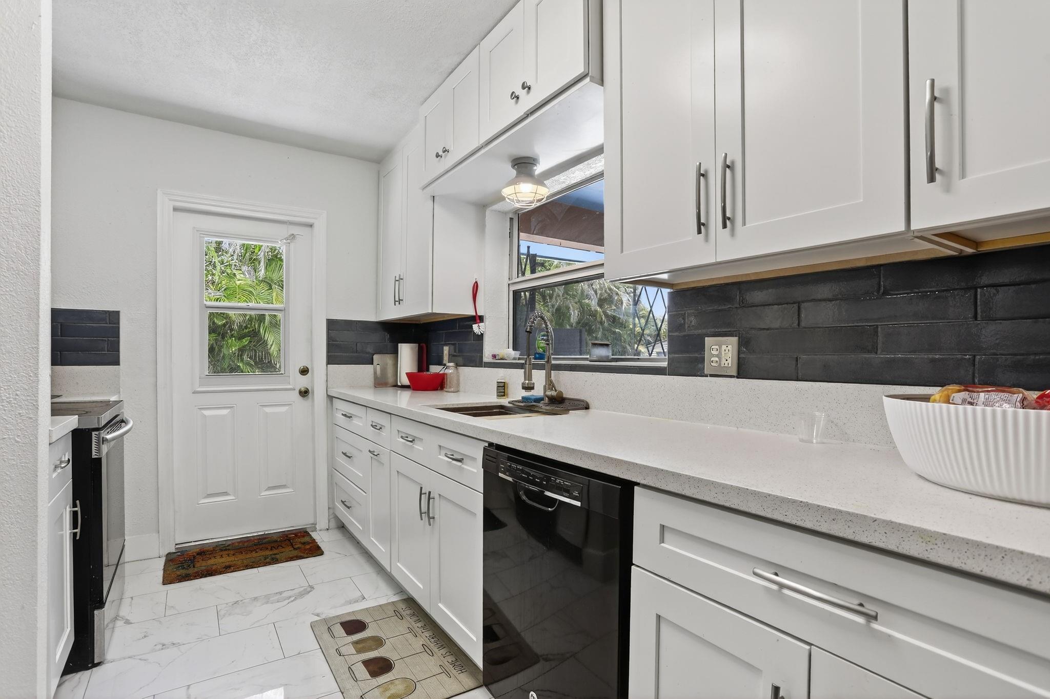 3504 NW 85th Avenue, Coral Springs, FL 33065