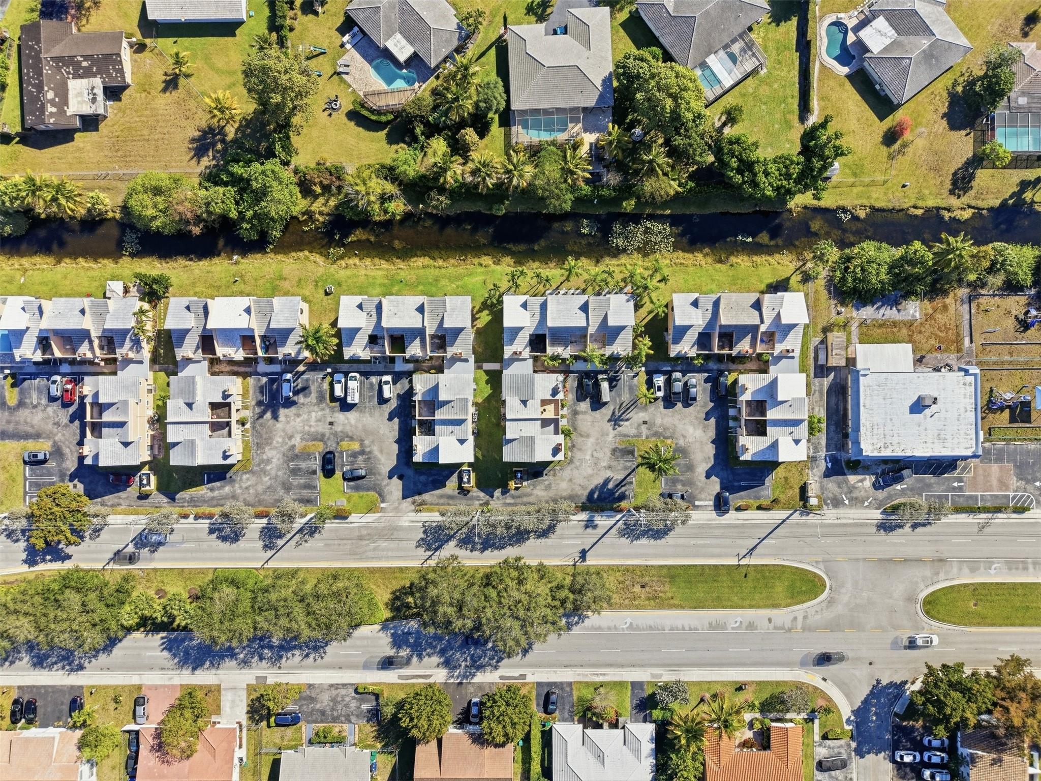 3951 Coral Springs Drive 21, Coral Springs, FL 33065