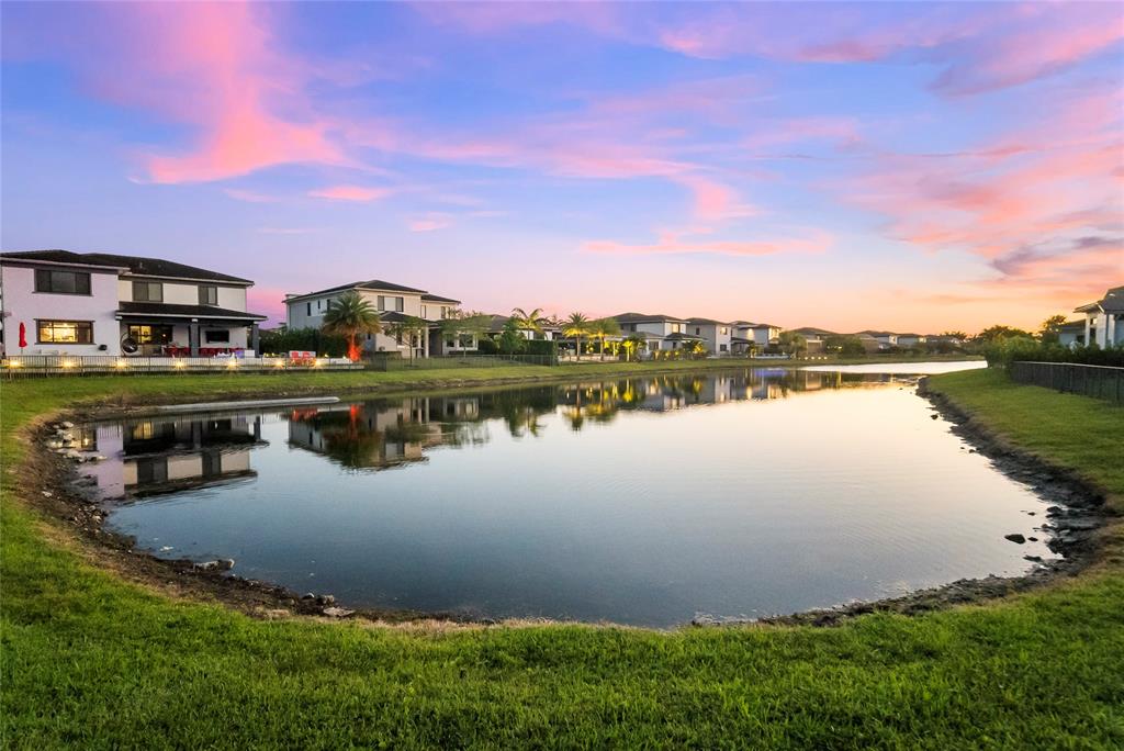 Photo for 10410 S Lago Vista Circle, Parkland, FL 33076 - Listing #FX-10434740 10410 S Lago Vista Circle, Parkland, FL 33076